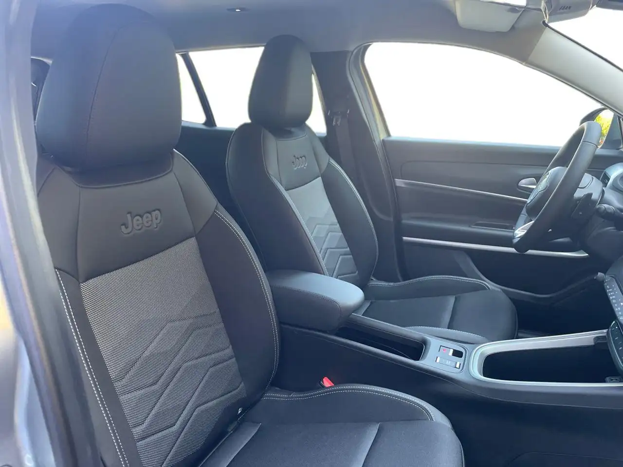 Jeep Avenger Avenger 1.2 turbo e-hybrid mhev Summit fwd 110cv edct6 15