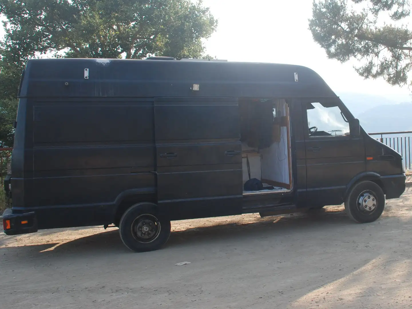 Iveco Daily Daily 35.10 Furgón 17m3 RD Noir - 1