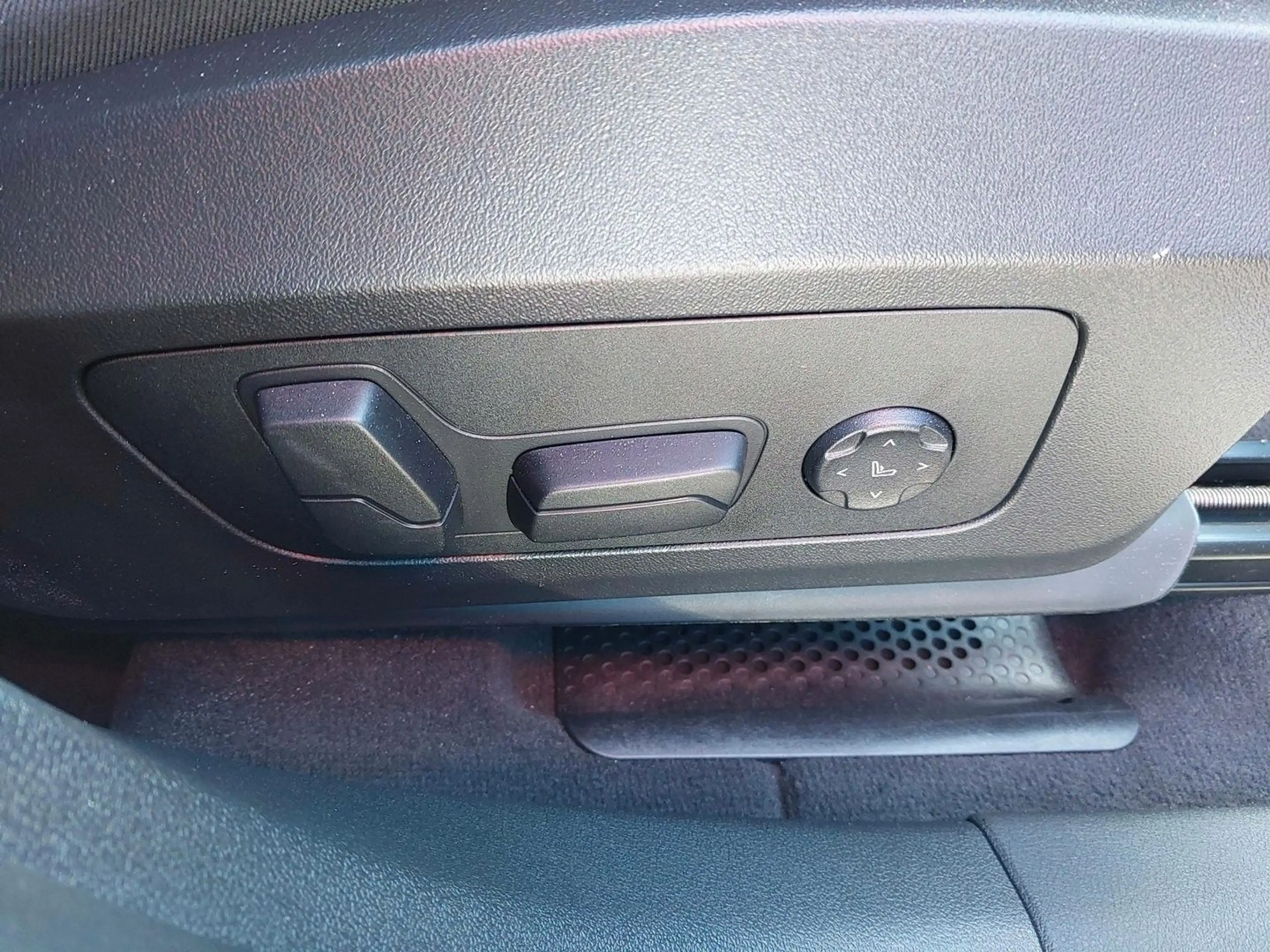 BMW 220 d AT M Sport H&K HUD ACC 2ZK ACC Memory — photo 9