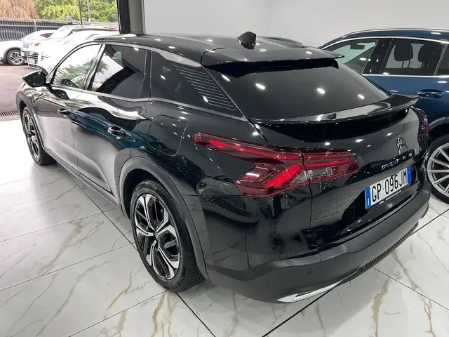 Citroen C5 X view 4