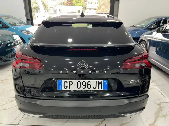Citroen C5 X view 5