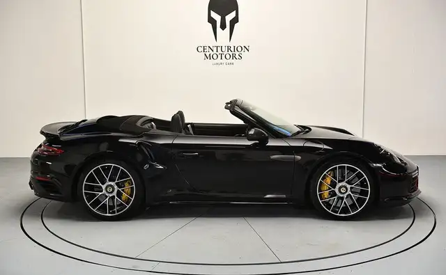 Porsche 991 view 3