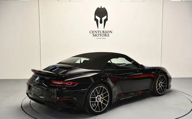 Porsche 991 view 5