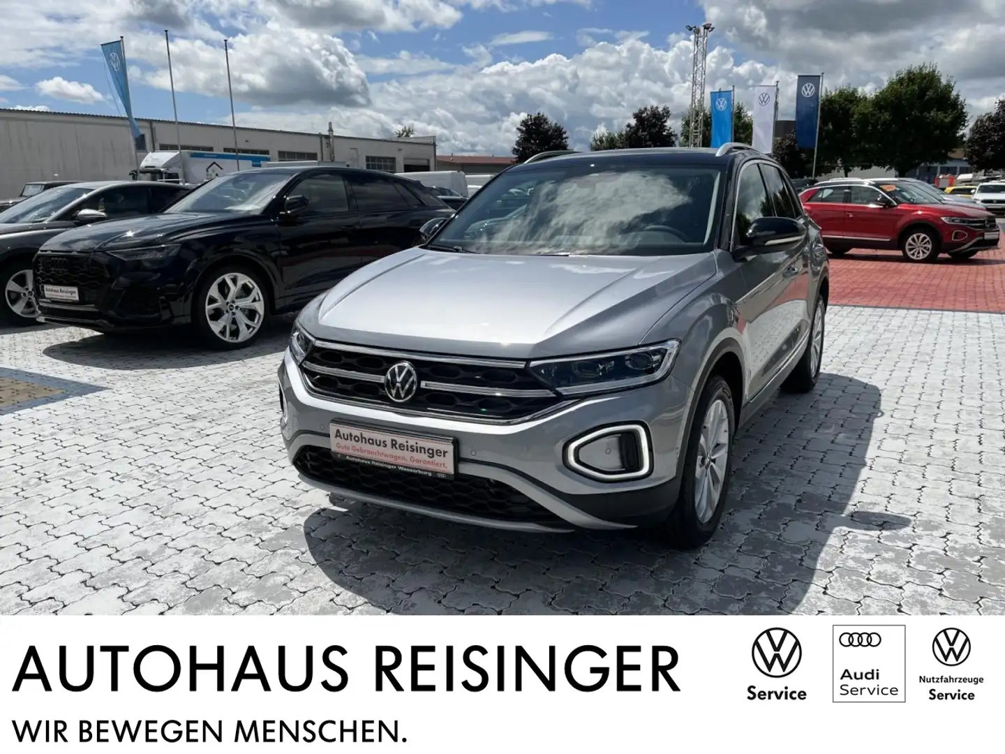 Volkswagen T-Roc 1.5 l TSI Style DSG (AHK,R-Kamera,App,ACC) Klima Schwarz - 1