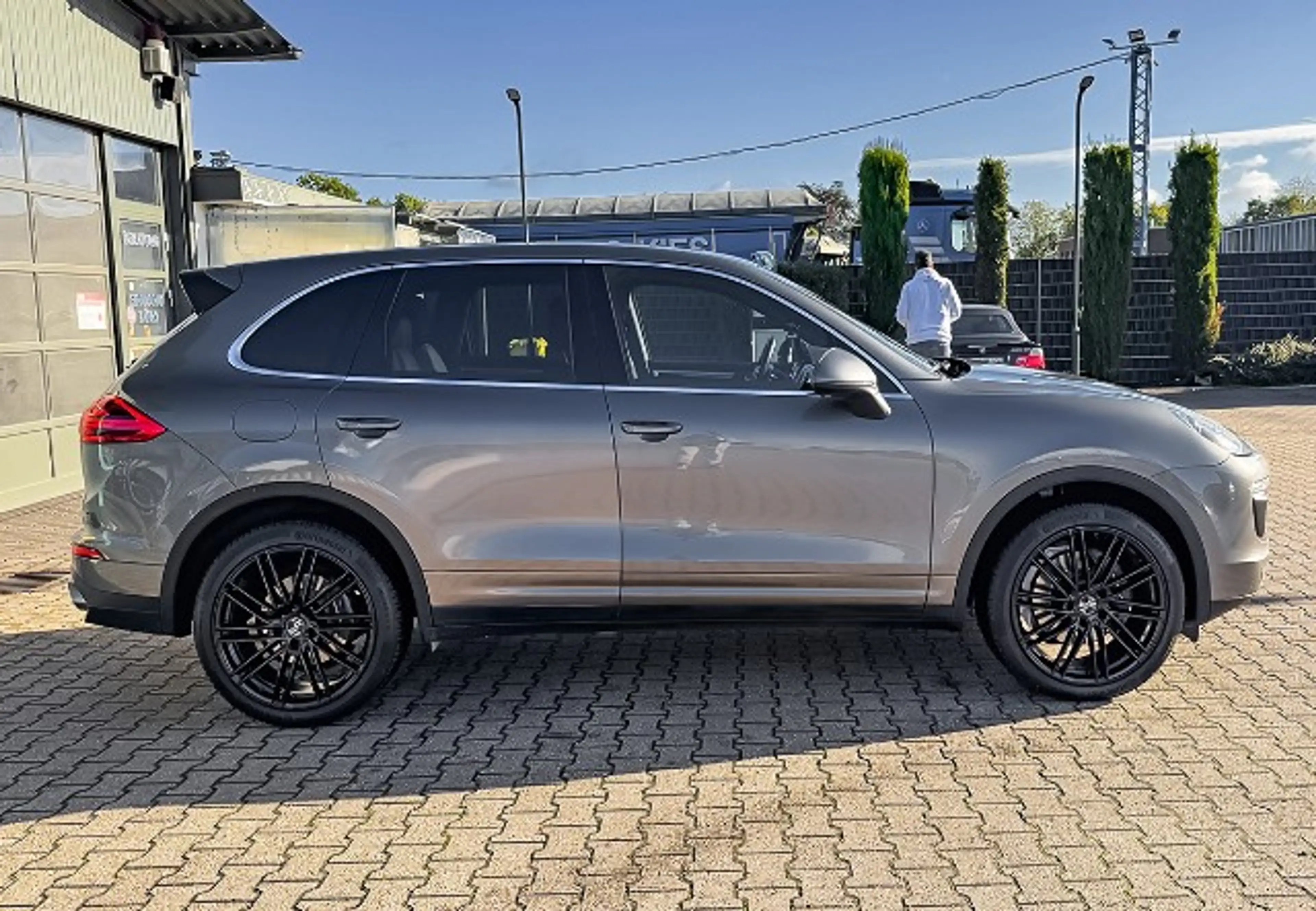 Porsche Cayenne Pano SHZ Navi CarPlay Scheckheft 21 Zoll — photo 8