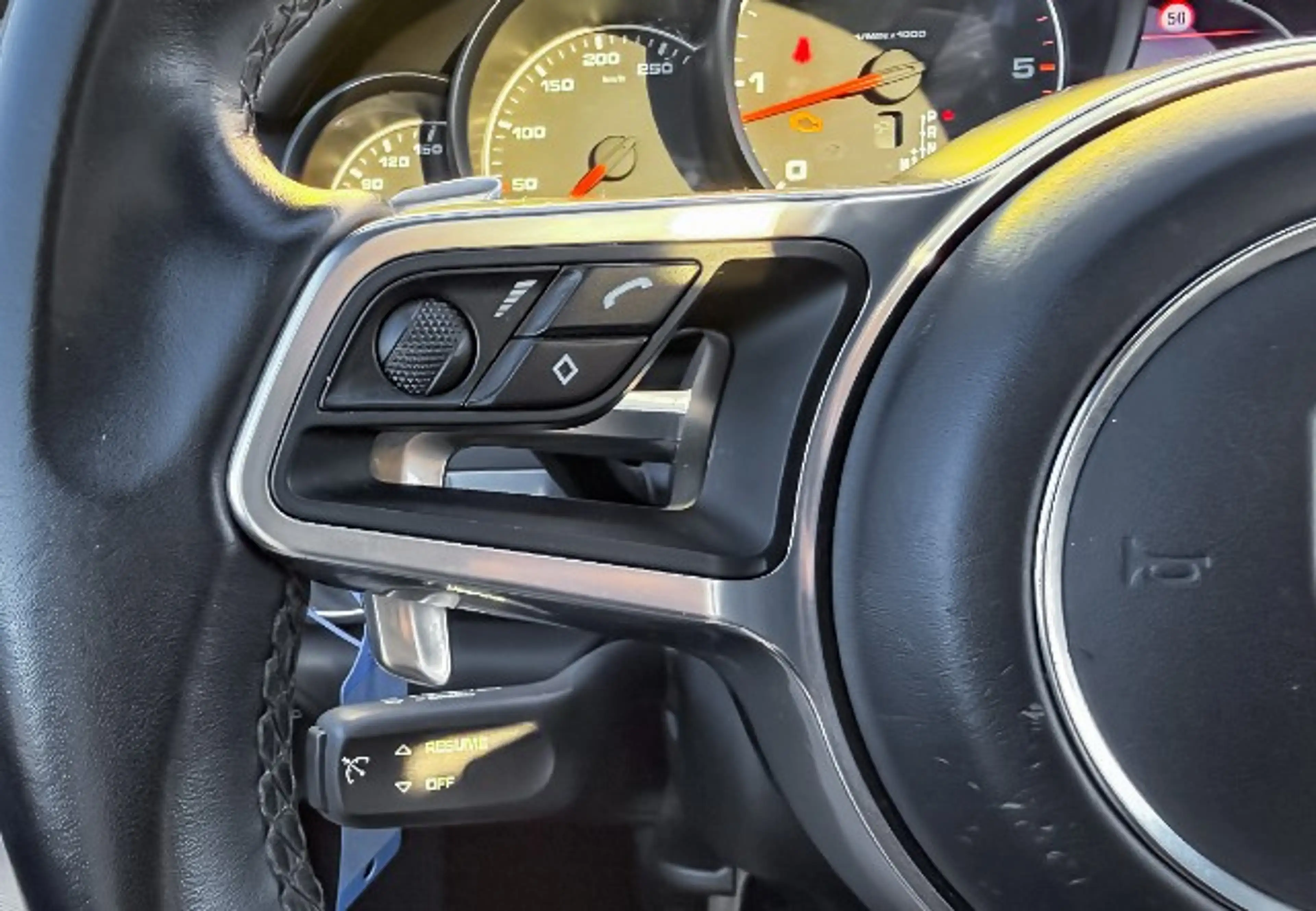 Porsche Cayenne Pano SHZ Navi CarPlay Scheckheft 21 Zoll — photo 15