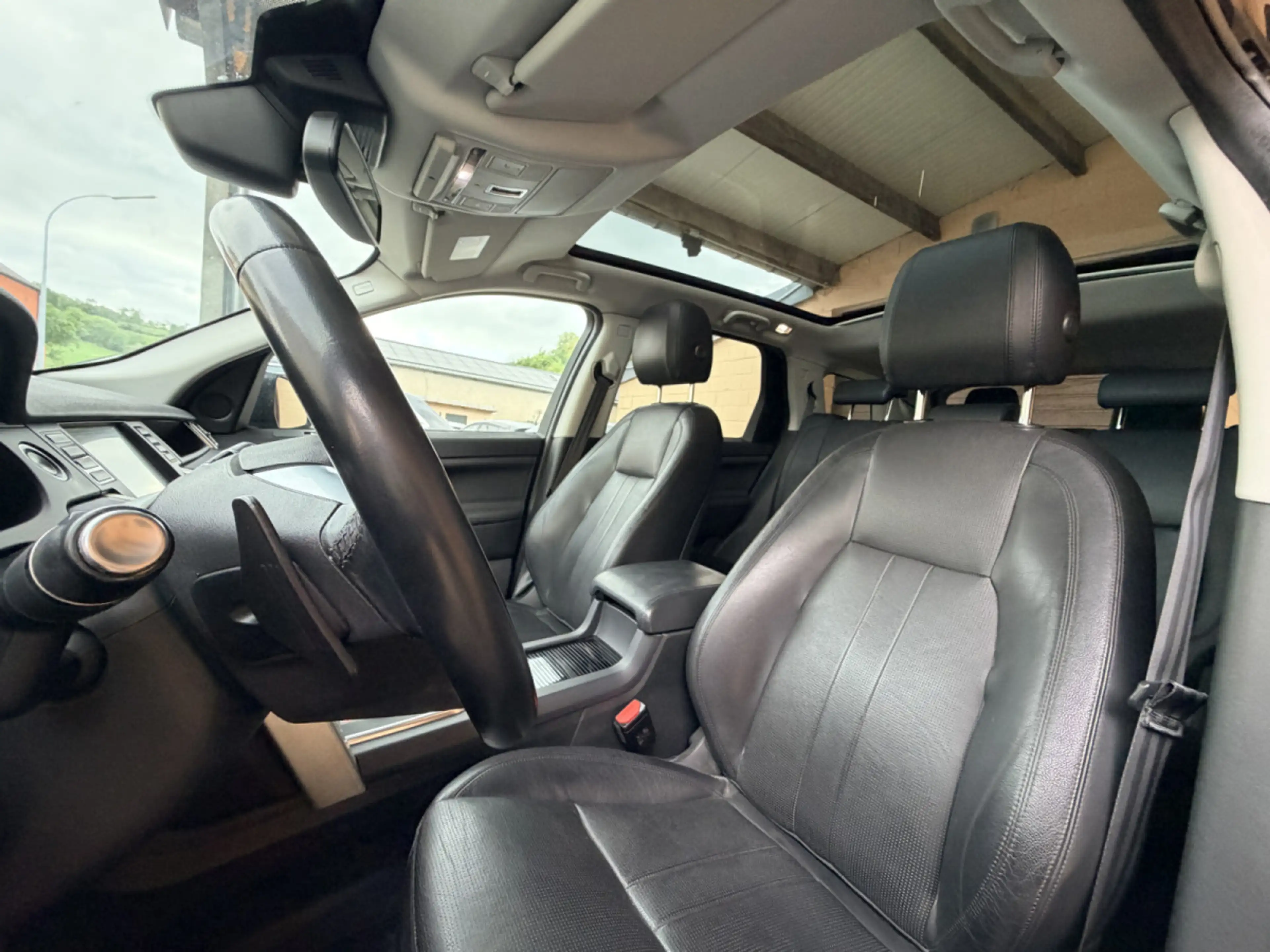 Land Rover Discovery Sport Si4 240 HSE Automatique Panorama 7 places 241cv — photo 10