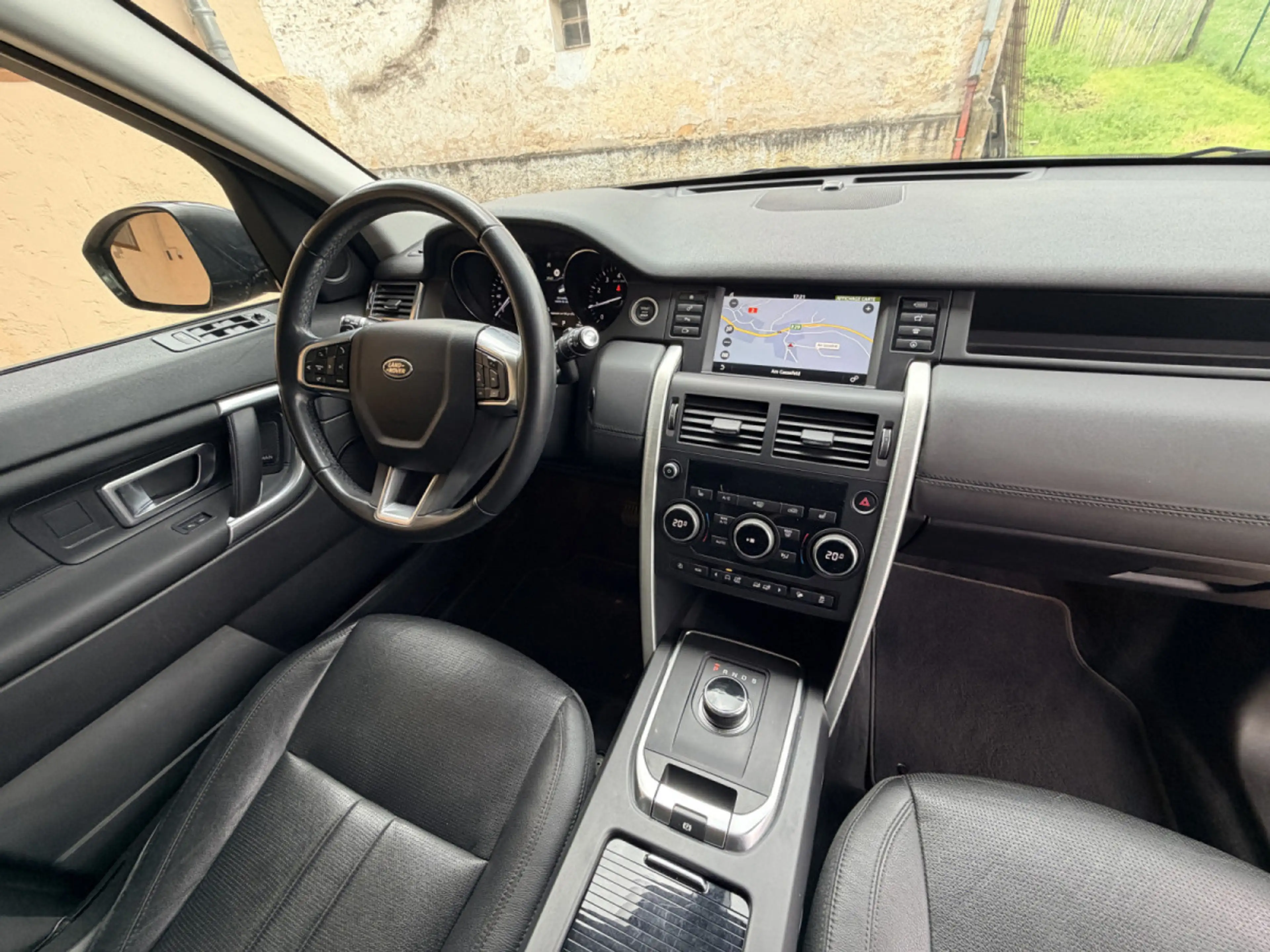 Land Rover Discovery Sport Si4 240 HSE Automatique Panorama 7 places 241cv — photo 7