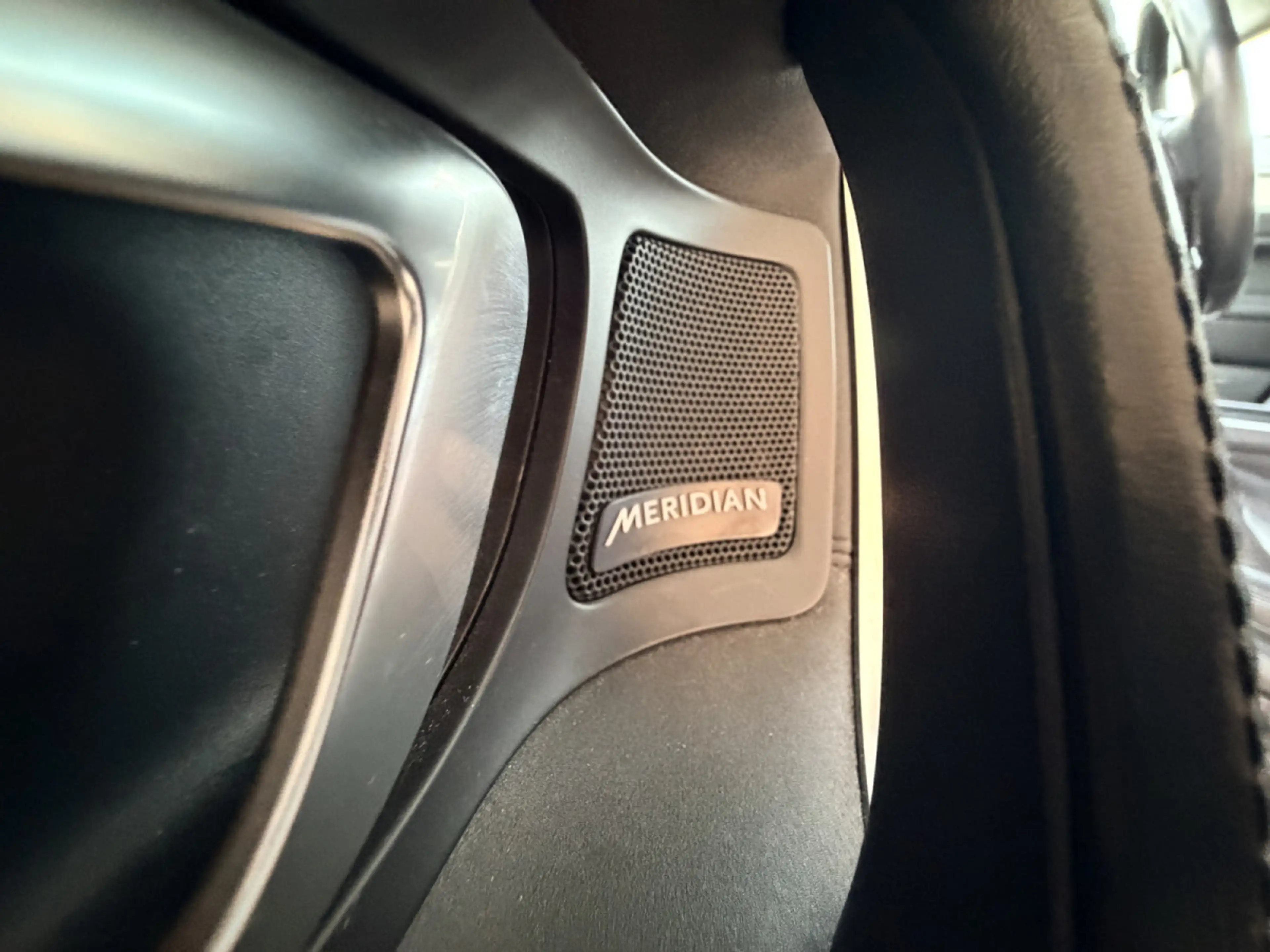 Land Rover Discovery Sport Si4 240 HSE Automatique Panorama 7 places 241cv — photo 11