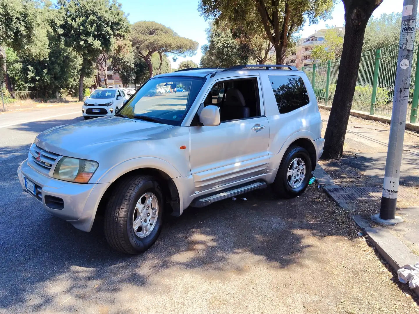 Mitsubishi Pajero Pajero III 2000 3p 3.2 tdi 16v di-d GLX Argento - 2