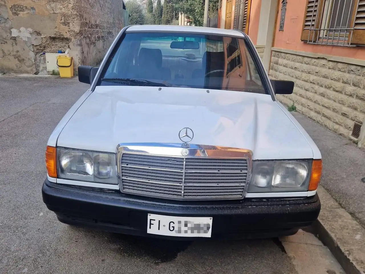 Mercedes-Benz 190 2.0 E 122cv, foto 2