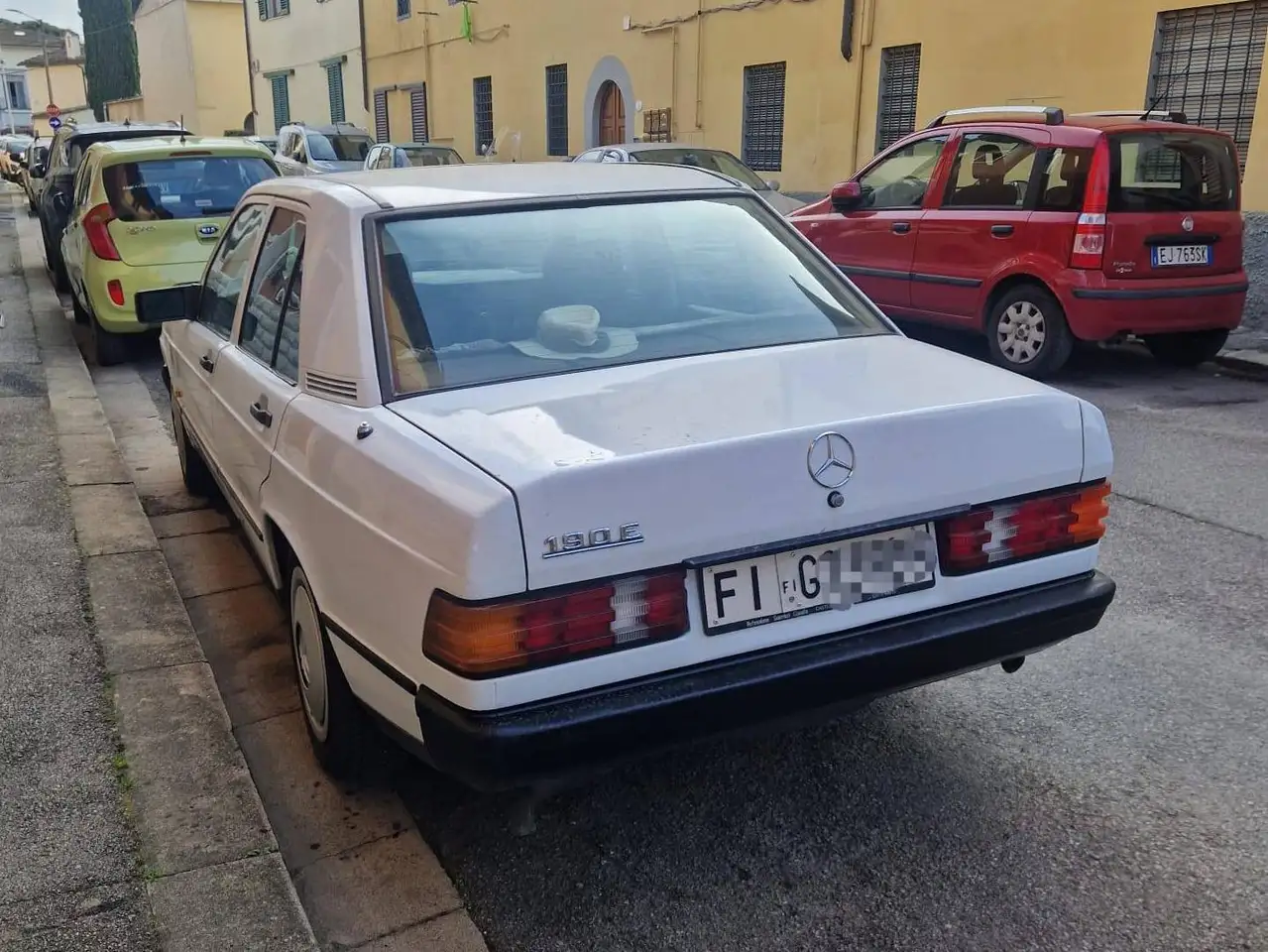 Mercedes-Benz 190 2.0 E 122cv, foto 3