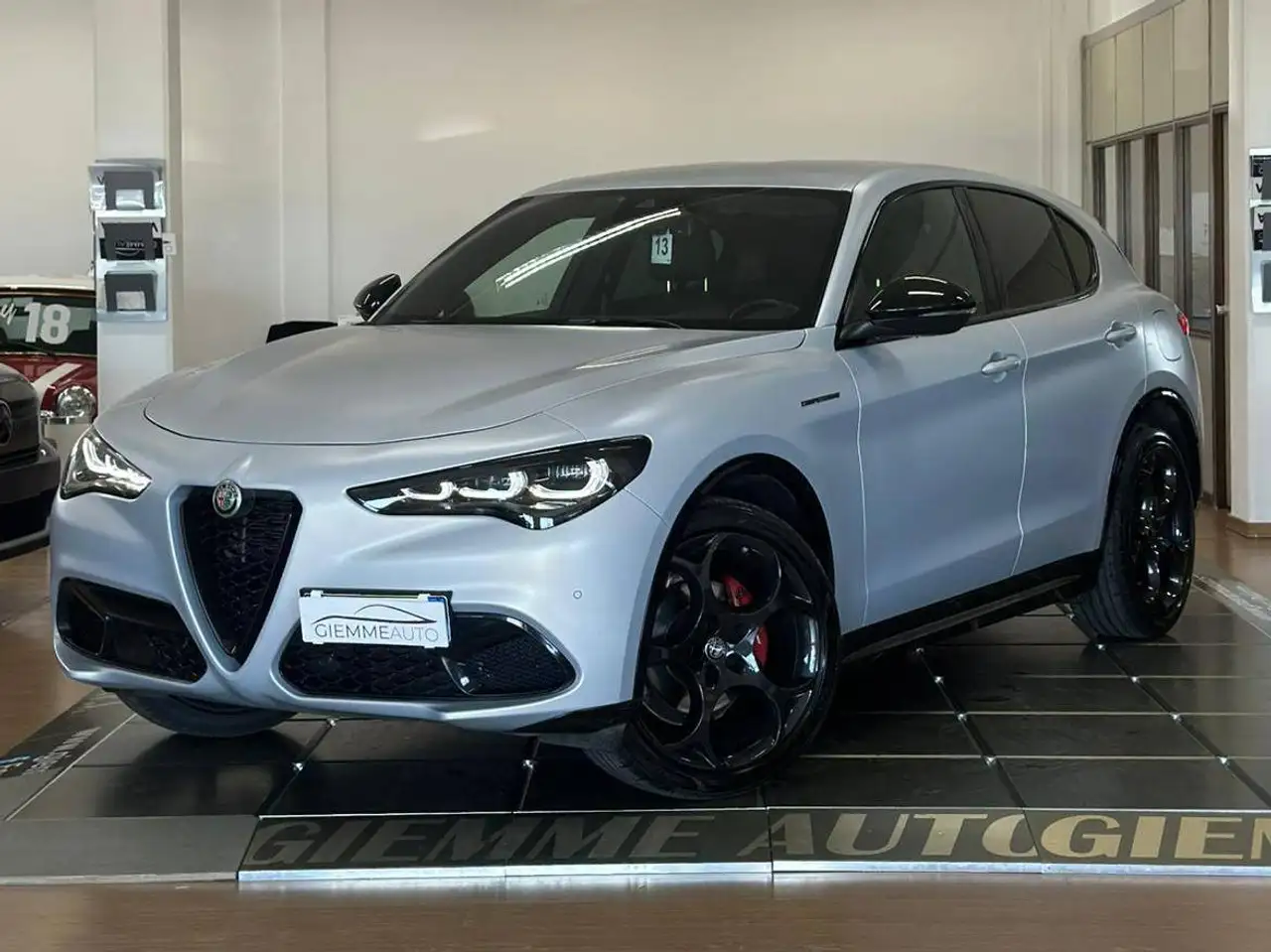 Alfa Romeo Stelvio 2023