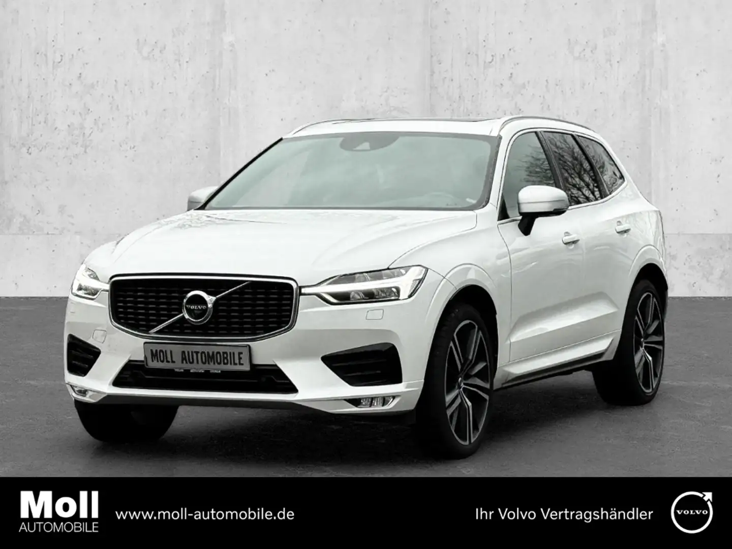 Volvo XC60 D4 2WD R Design HUD AHK-klappbar El. Panodach Navi Bílá - 1