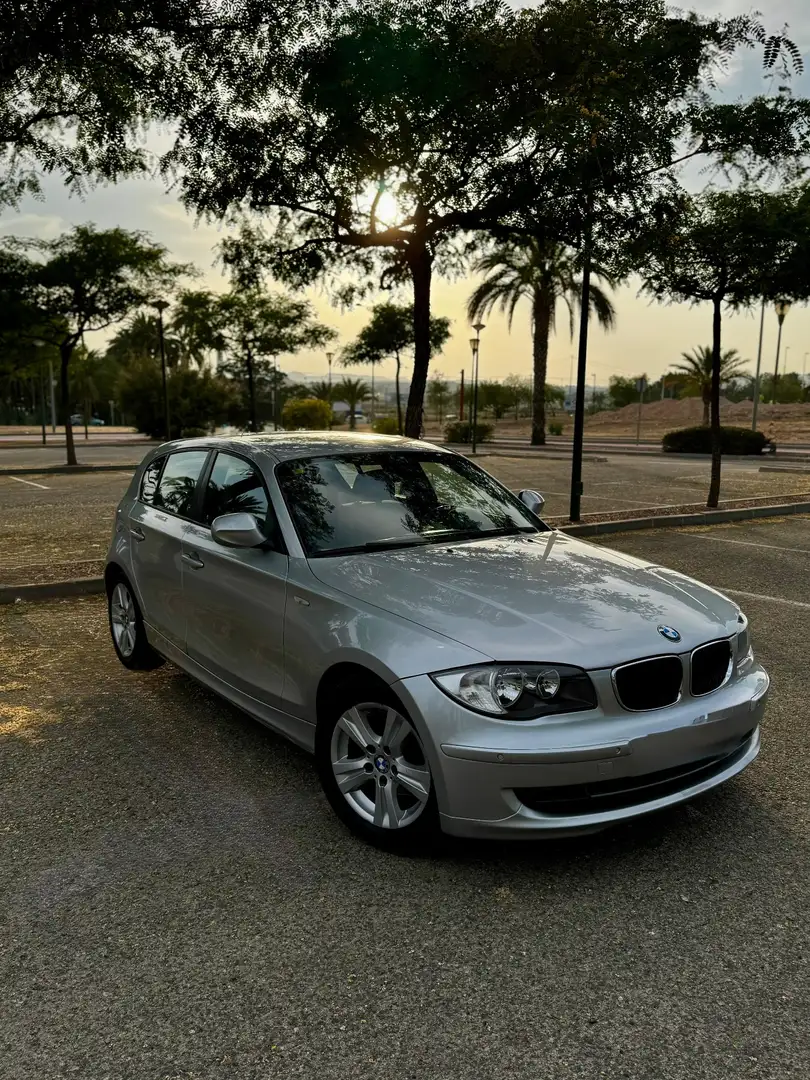 BMW 116 116d - 1