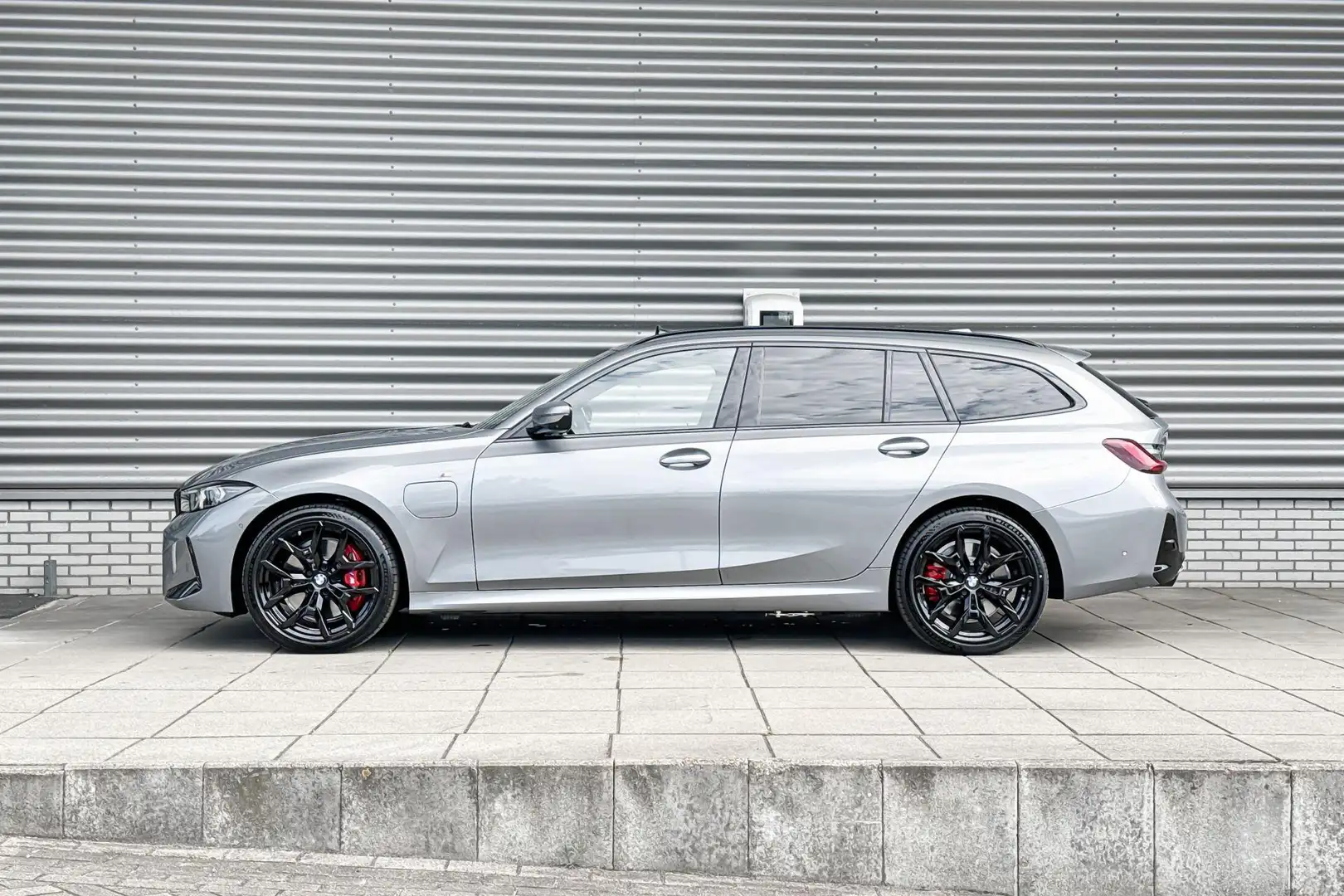 BMW 330 3 Serie Touring 330e Grijs - 2