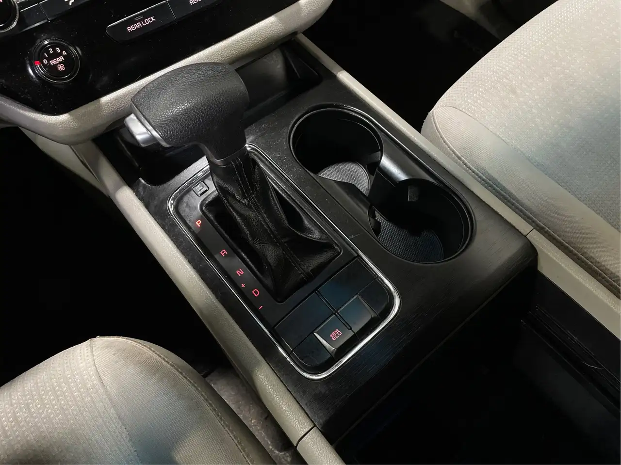 Kia Sedona снимка Kia Sedona