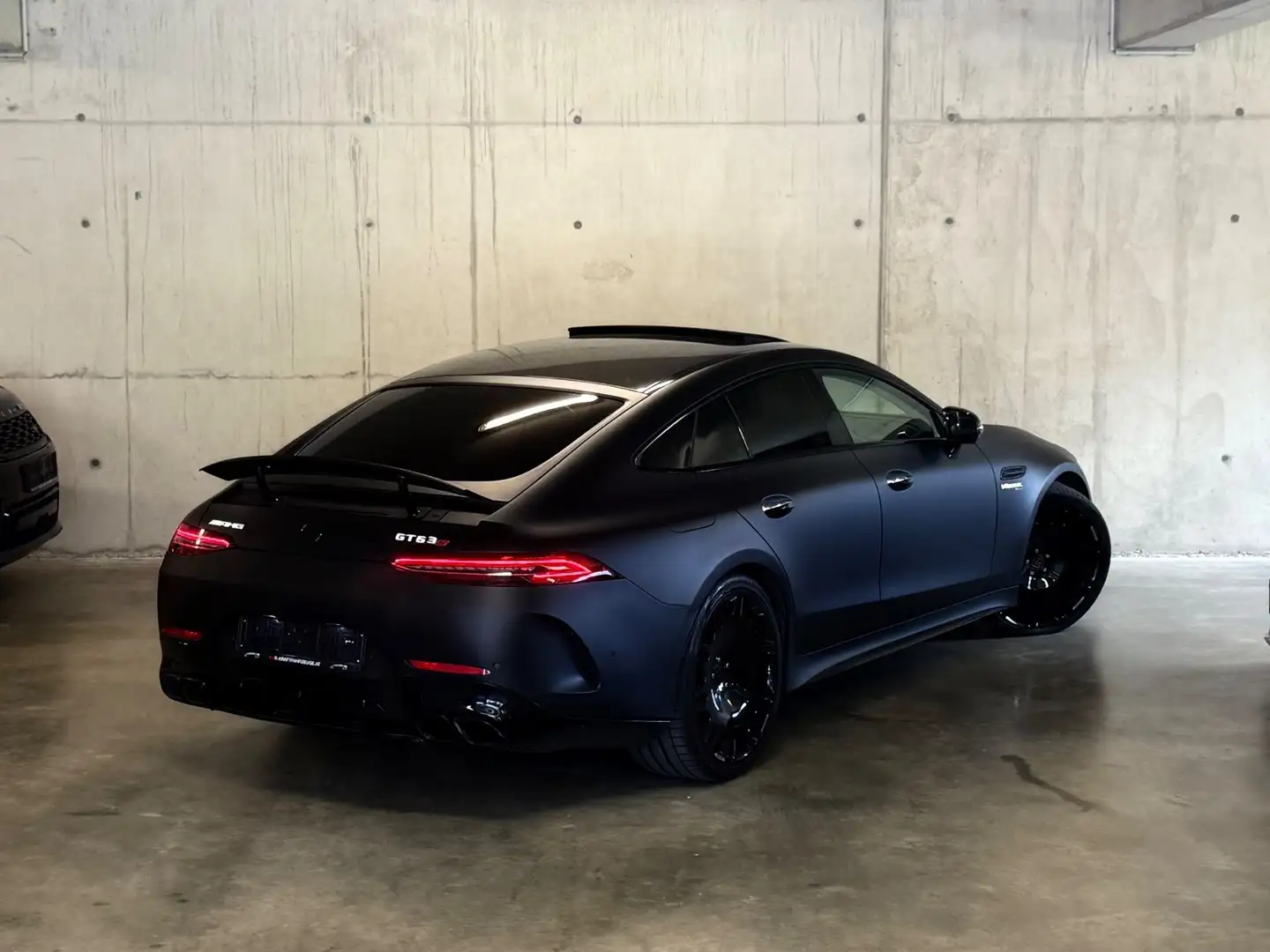 Mercedes-Benz AMG GT 63*Brabus Optik*22"zoll*800PS*Burmester*Massage*V Schwarz - 2