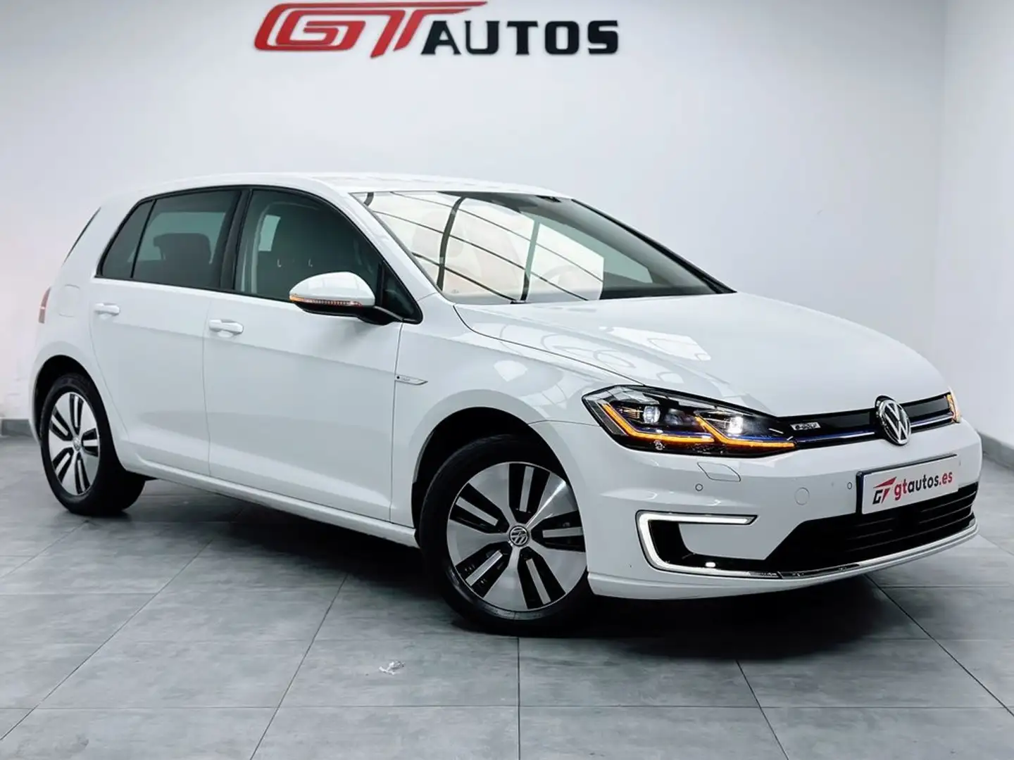 Volkswagen Golf e- 136CV Eléctrico Jaune - 1
