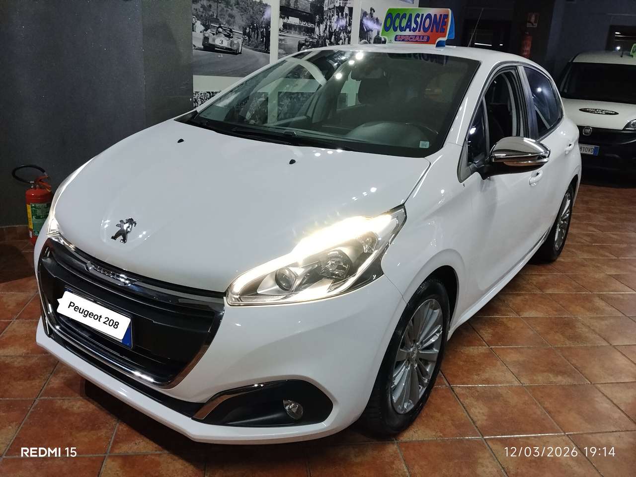 Peugeot 208 BlueHDi 75 5 porte Allure