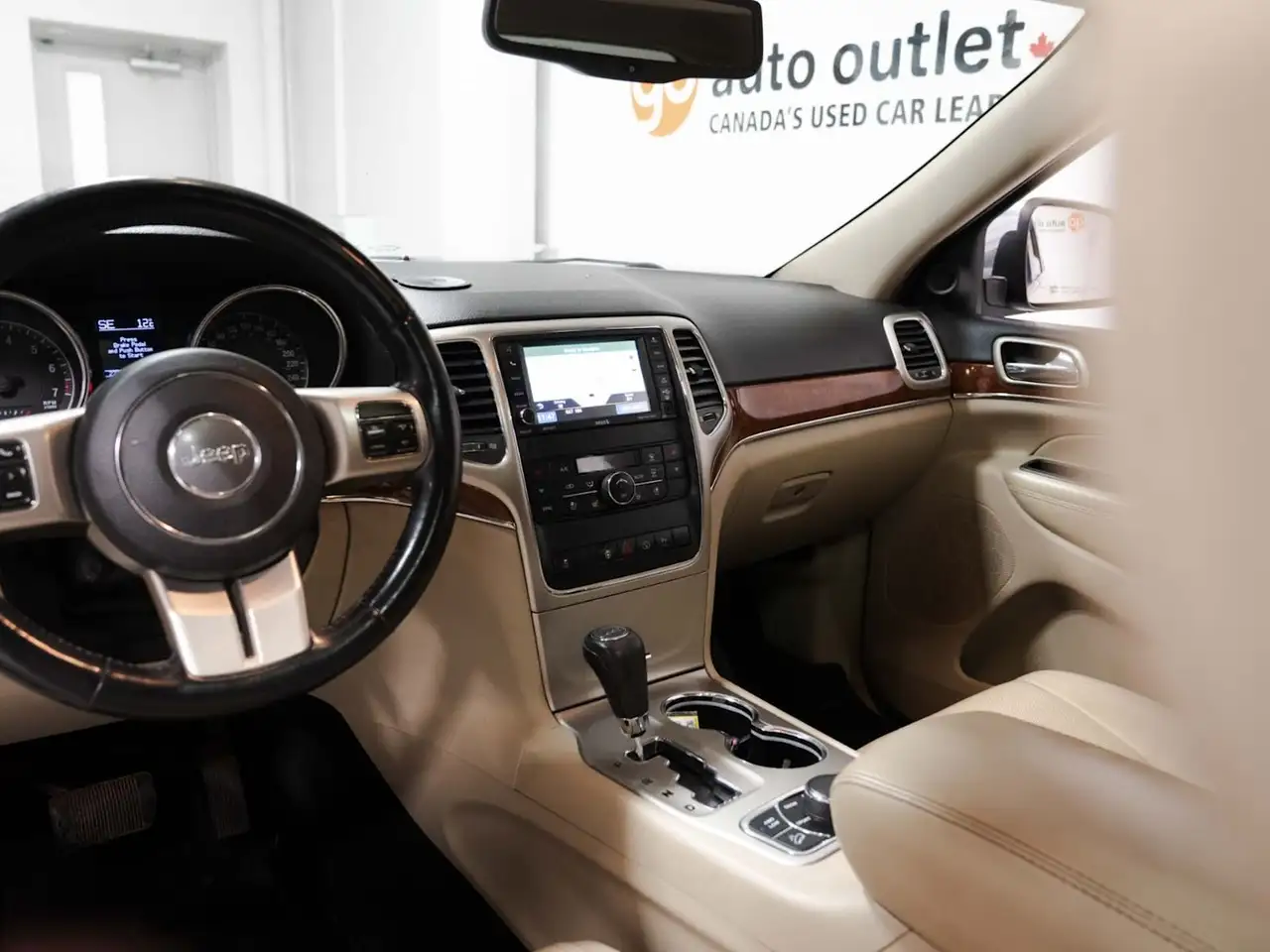 Jeep Grand Cherokee снимка Jeep Grand Cherokee