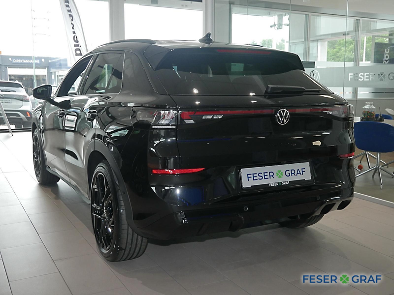 Volkswagen T-Roc 1.5 eTSI R-Line Black DSG Matrix Navi RüKa — photo 3