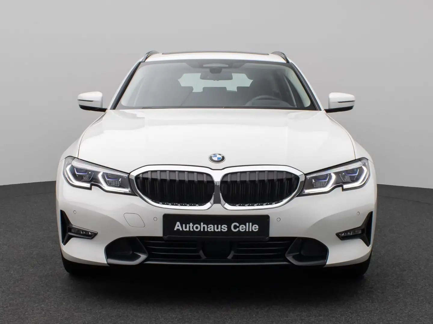 BMW 330 e xDr Tour Sport Line ACC HUD Pano HiFi Laser Weiß - 2