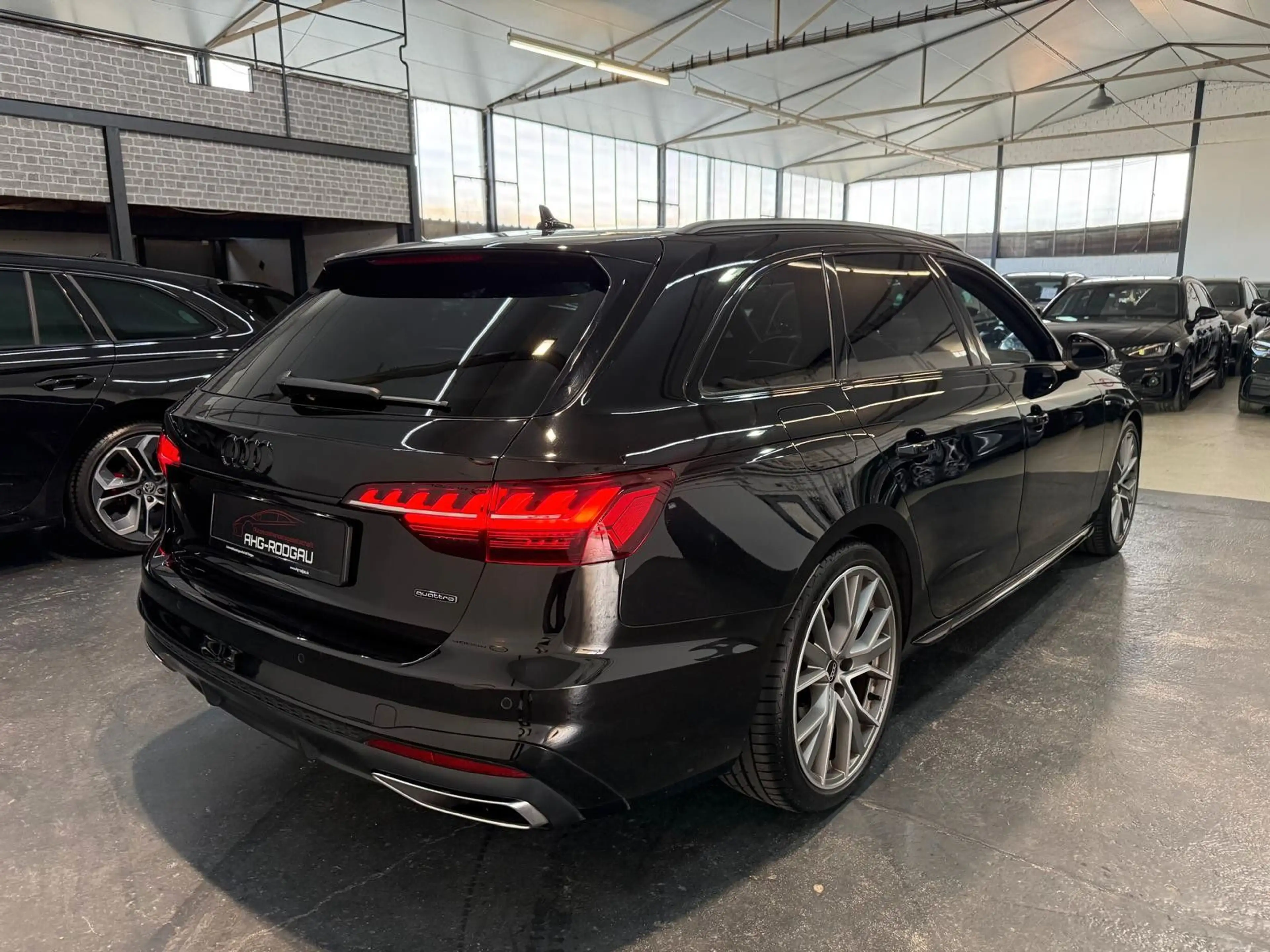 Audi A4 Avant 40 TFSI quattro /3x S line/KAMERA — photo 9