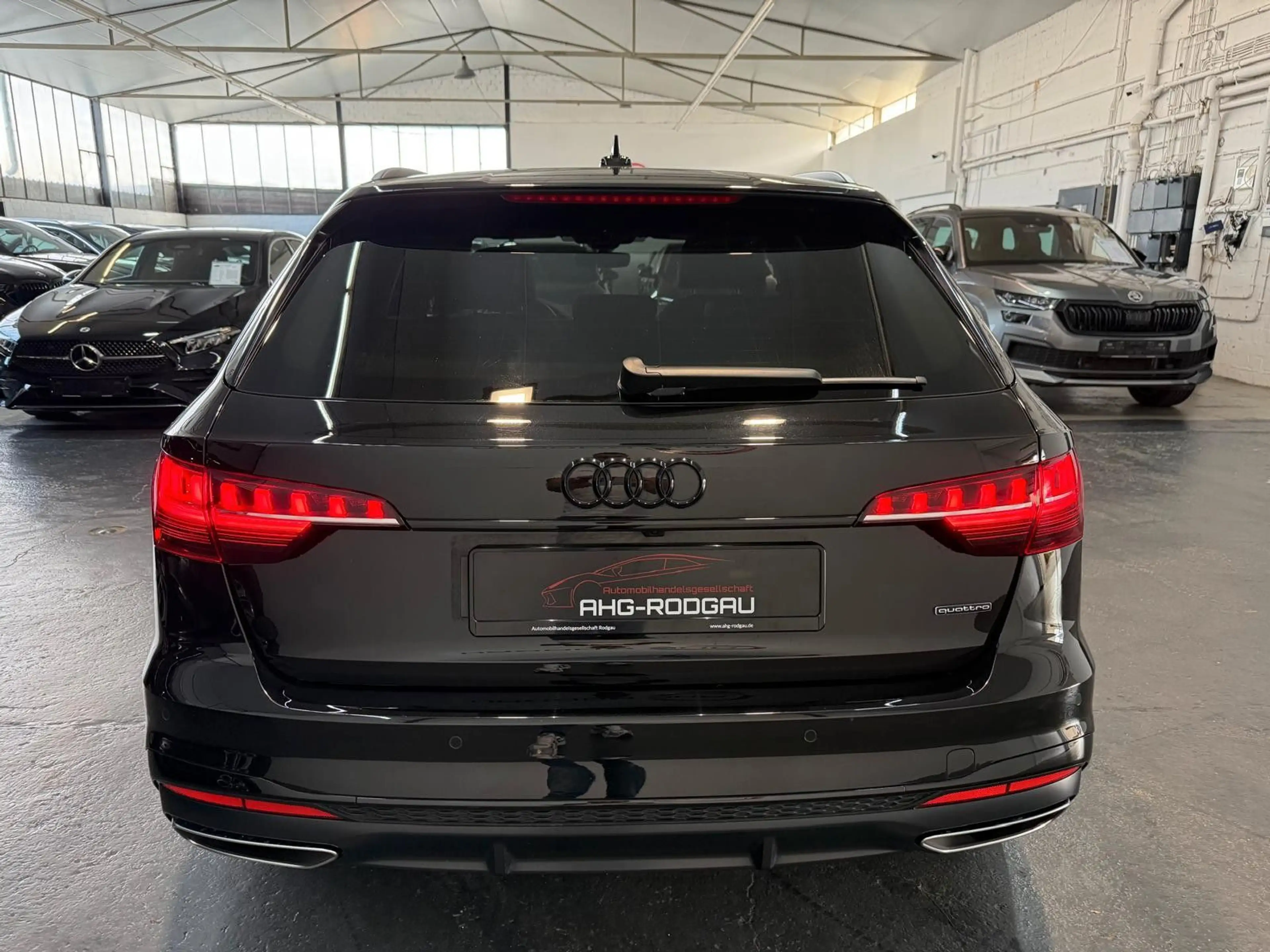 Audi A4 Avant 40 TFSI quattro /3x S line/KAMERA — photo 12