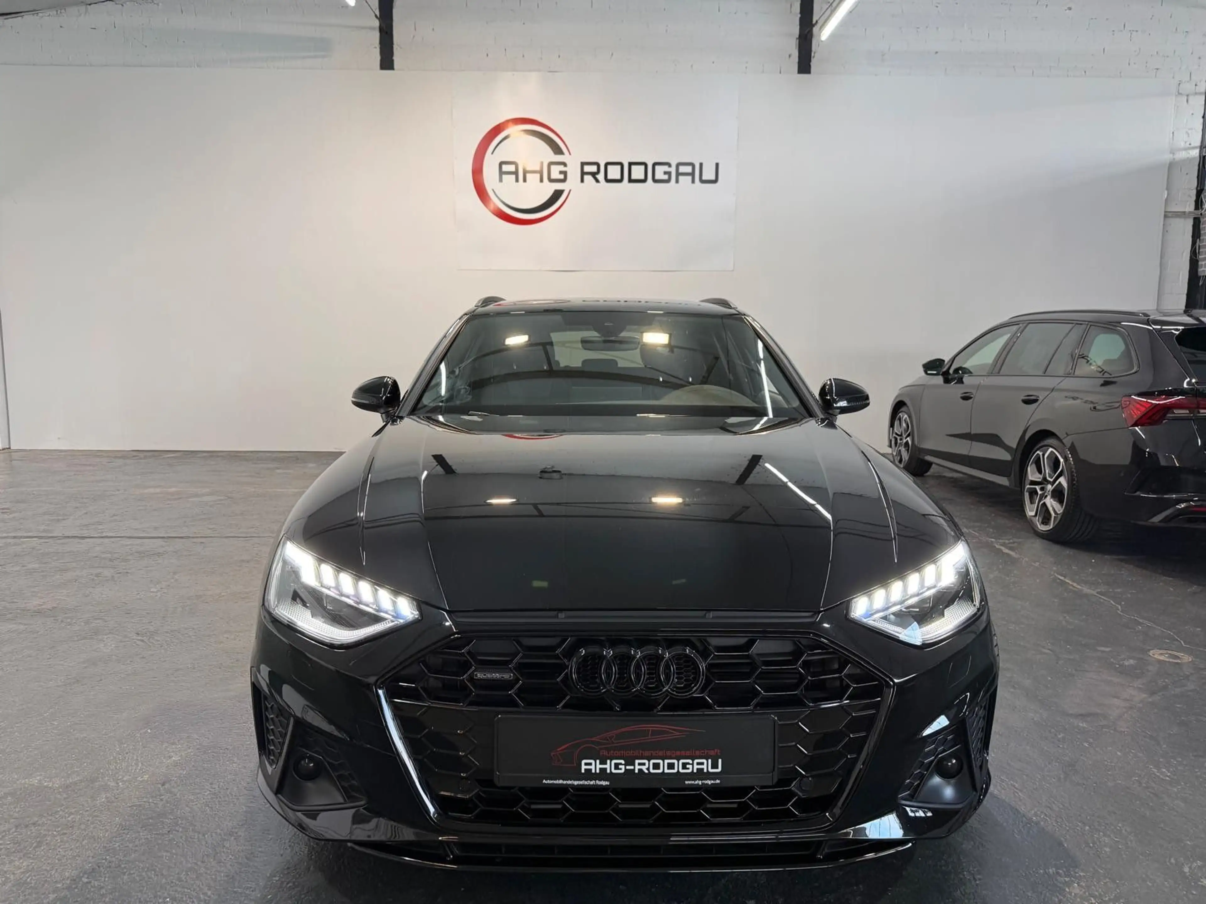 Audi A4 Avant 40 TFSI quattro /3x S line/KAMERA — photo 11