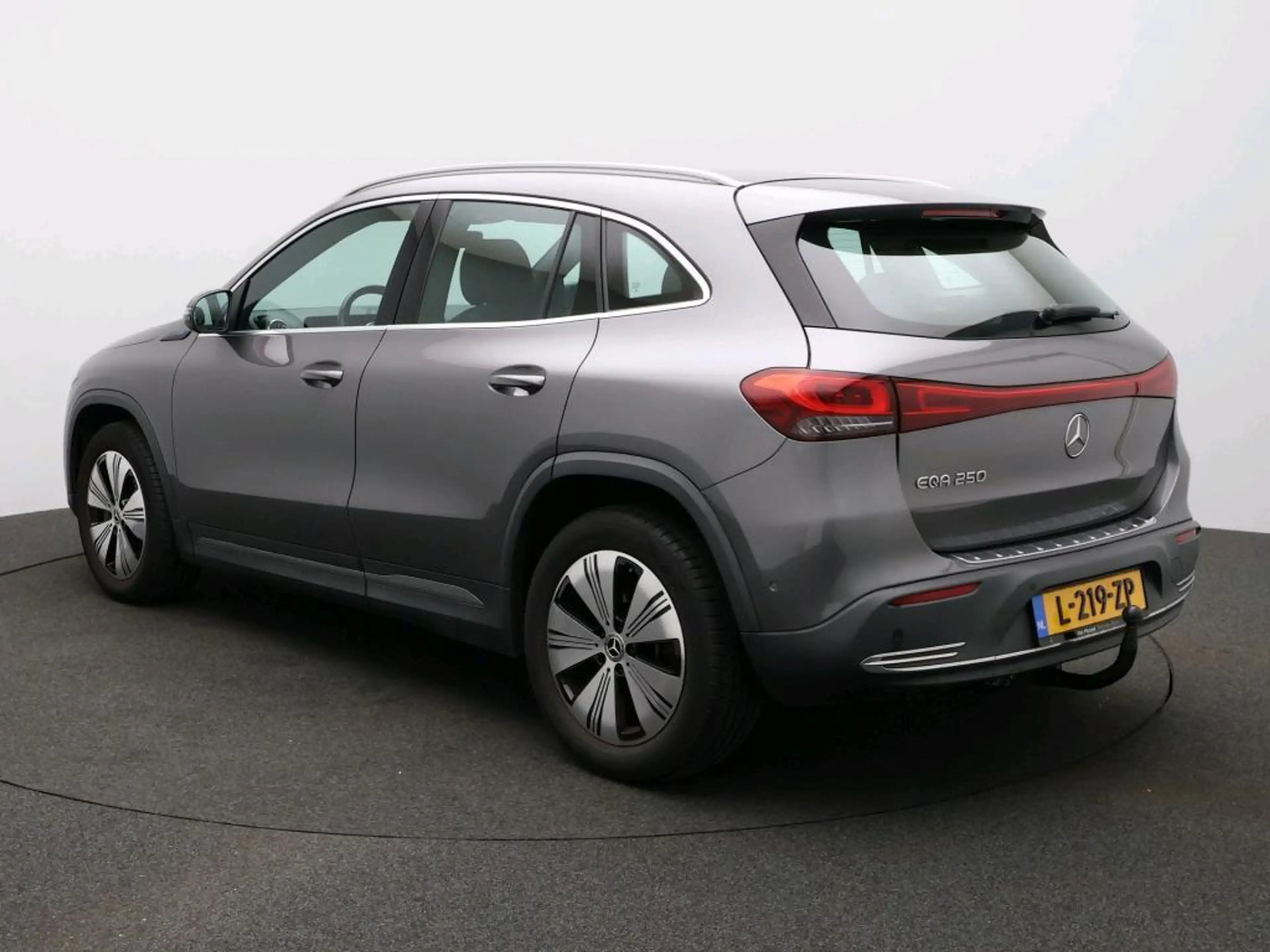 Mercedes-Benz EQA 250 Business Solution Luxury 67 kWh — photo 4