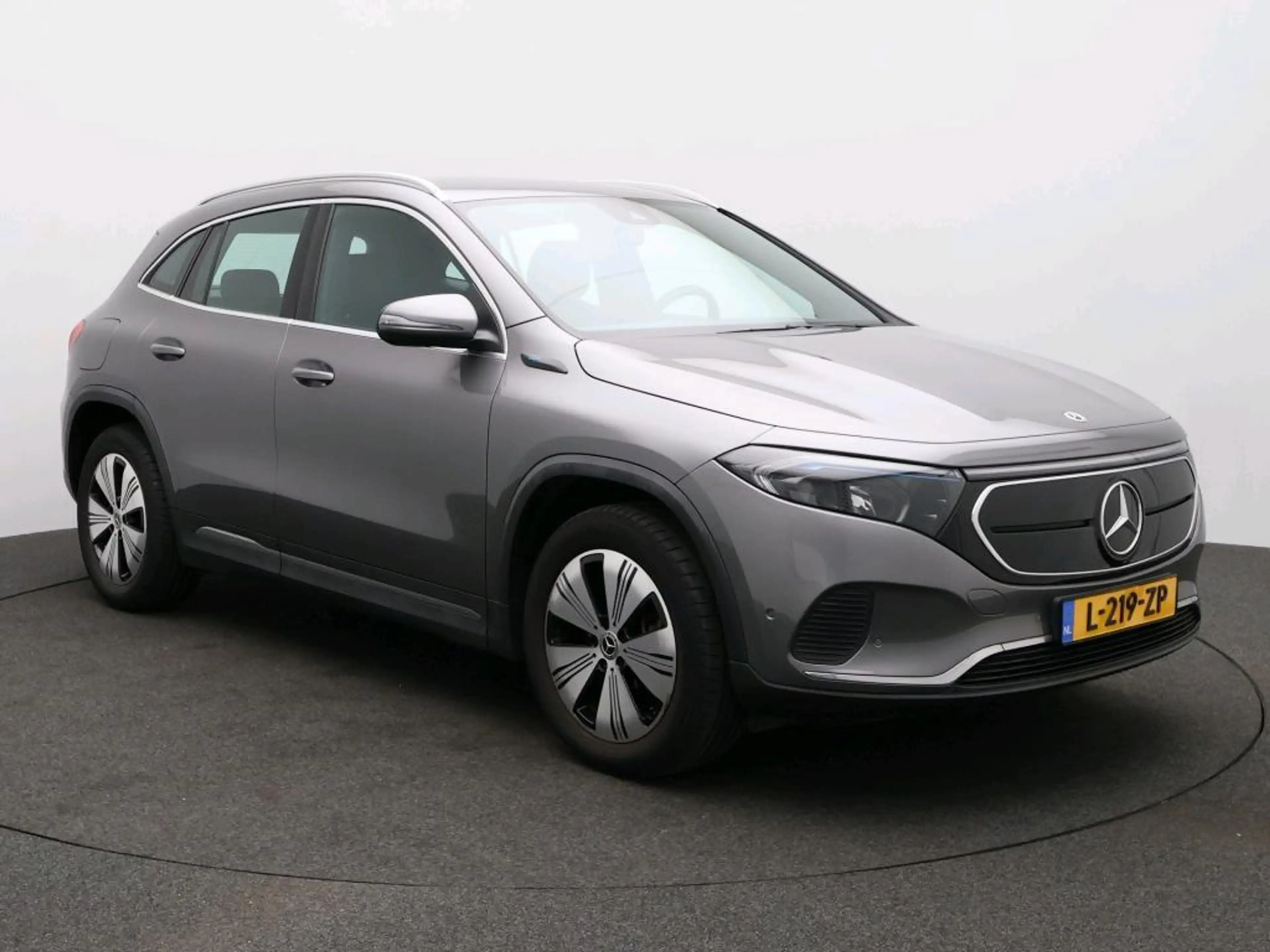 Mercedes-Benz EQA 250 Business Solution Luxury 67 kWh — photo 3