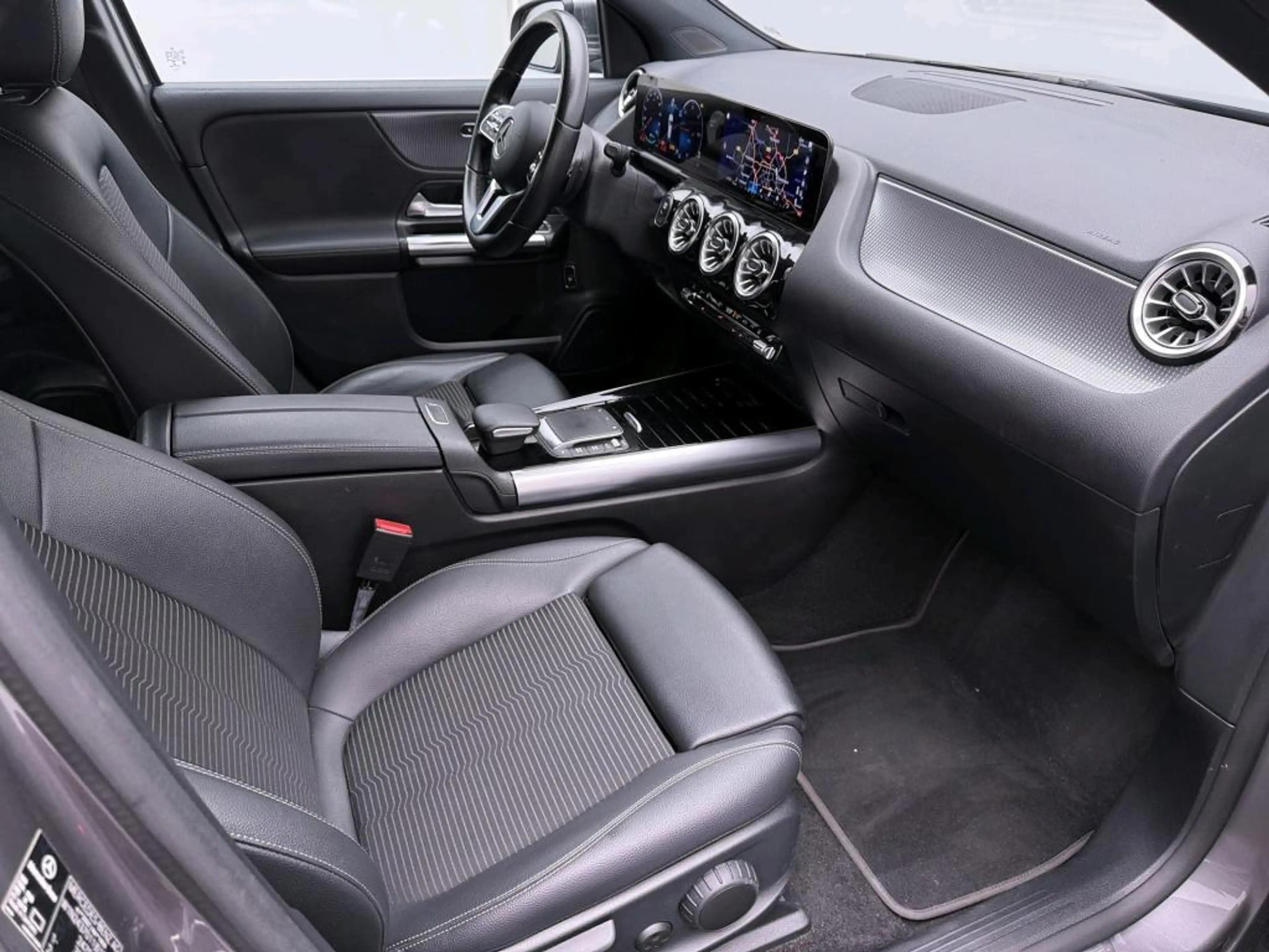 Mercedes-Benz EQA 250 Business Solution Luxury 67 kWh — photo 8
