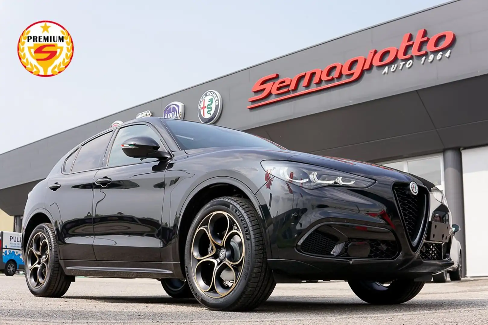 Alfa Romeo Stelvio 2.2 210cv Intensa Q4 | TETTO | NERO VESUVIO Zwart - 1