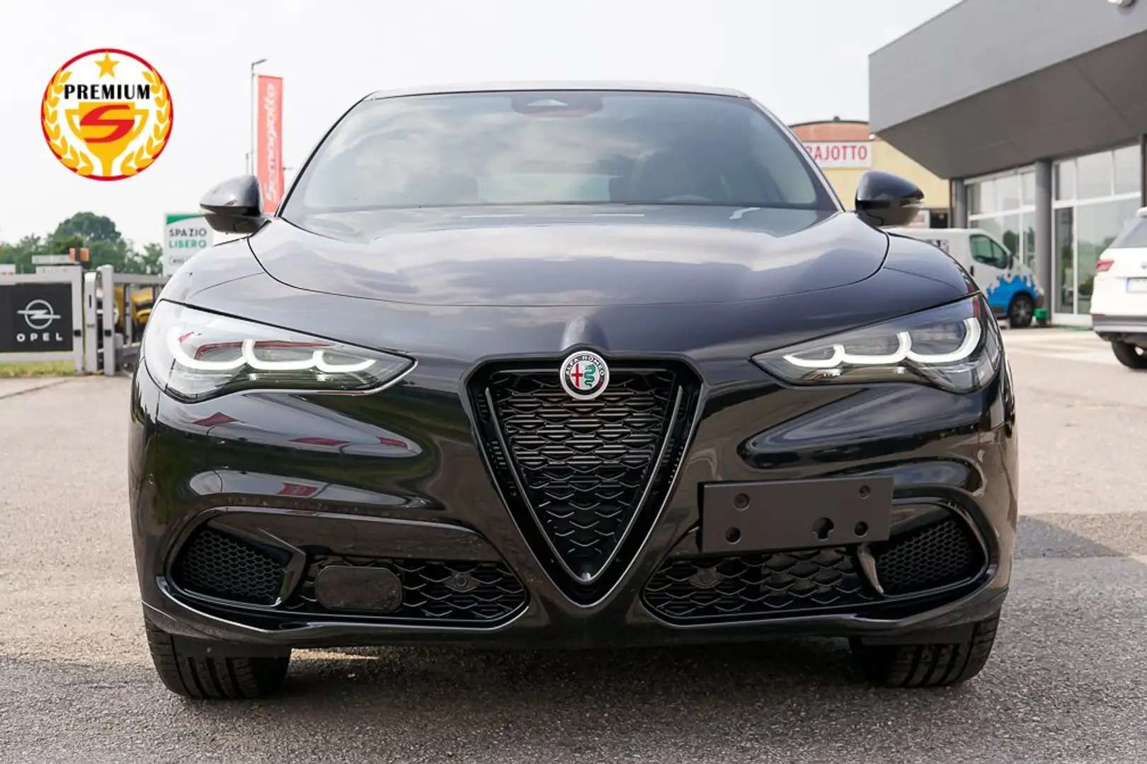 Alfa Romeo Stelvio 2.2 210cv Intensa Q4 | TETTO | NERO VESUVIO Zwart - 2