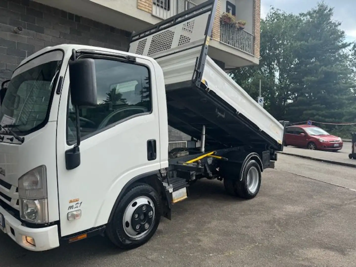 Isuzu NKR ribaltabile trilaterale gemellato 2018 euro 6b Blanc - 1
