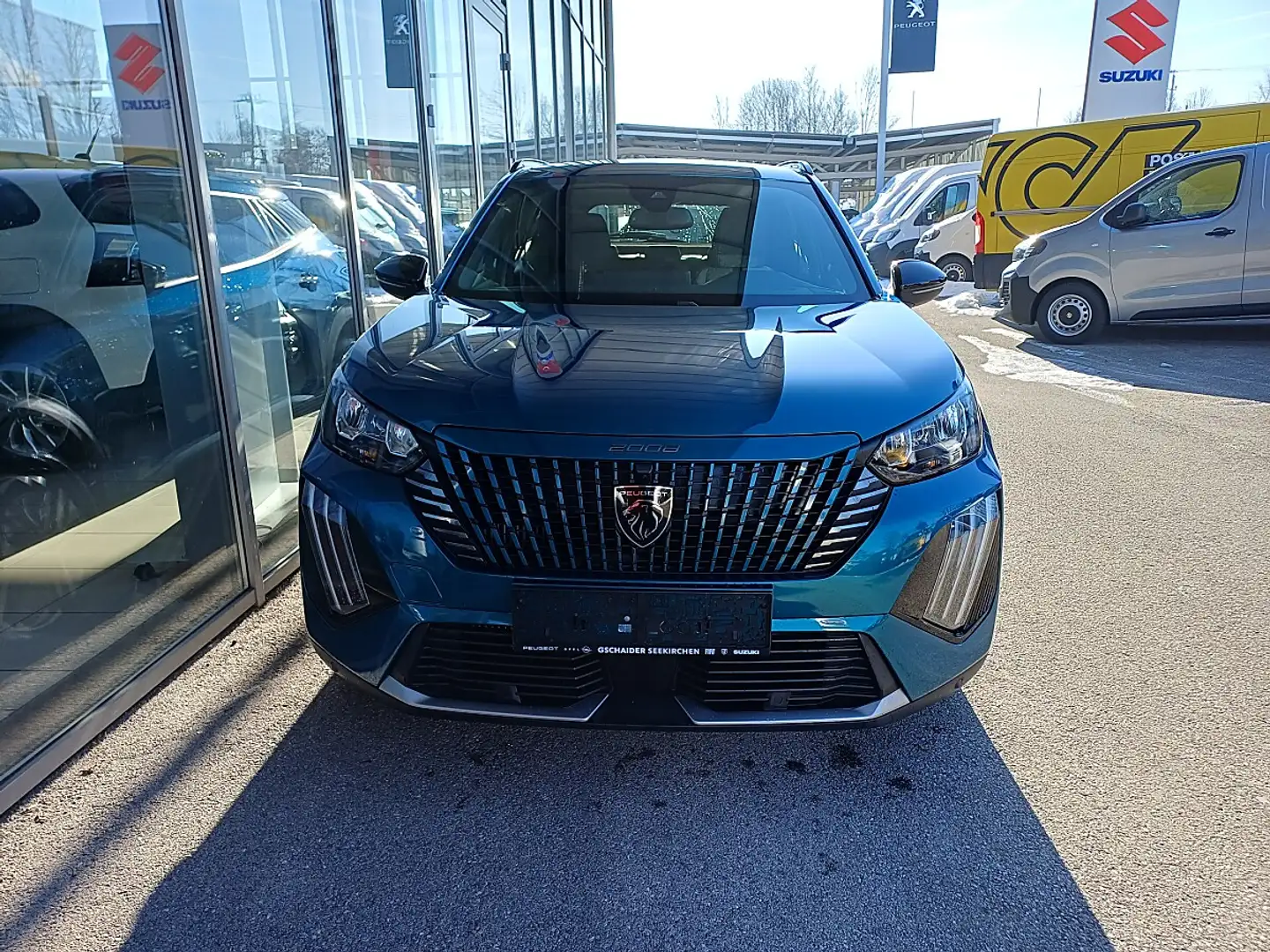 Peugeot 2008 PureTech 100 S&S Allure 6-Gang-Manuell Blau - 2