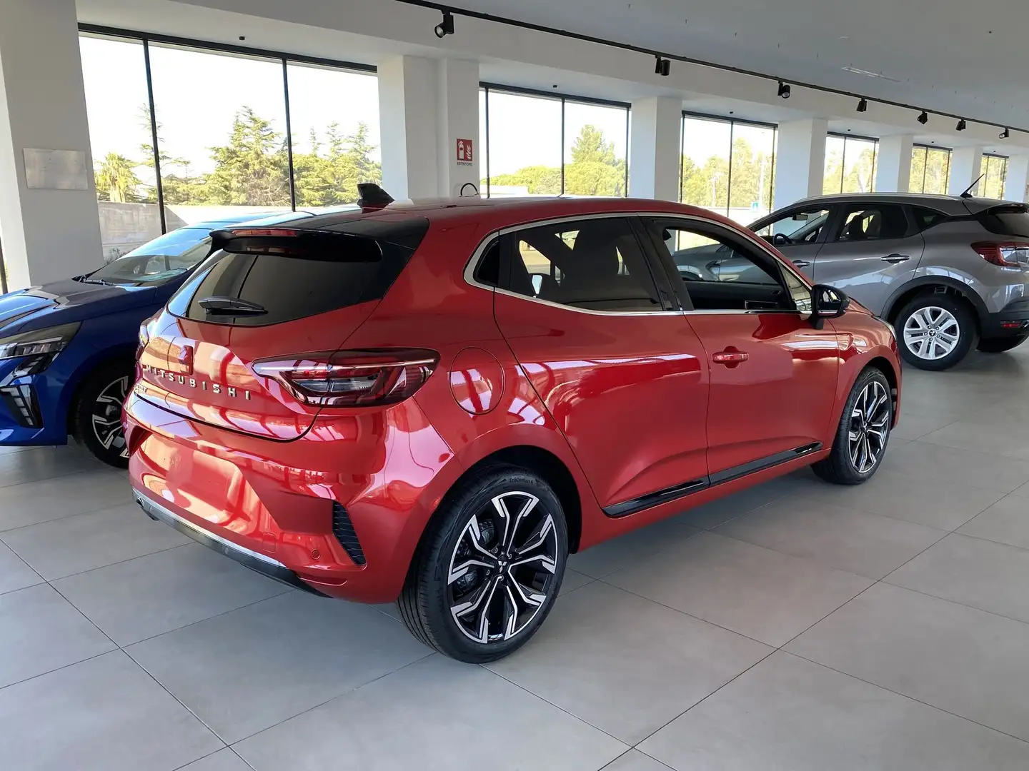 Mitsubishi Colt 1.0L turbo 90 CV Intense Rosso - 2