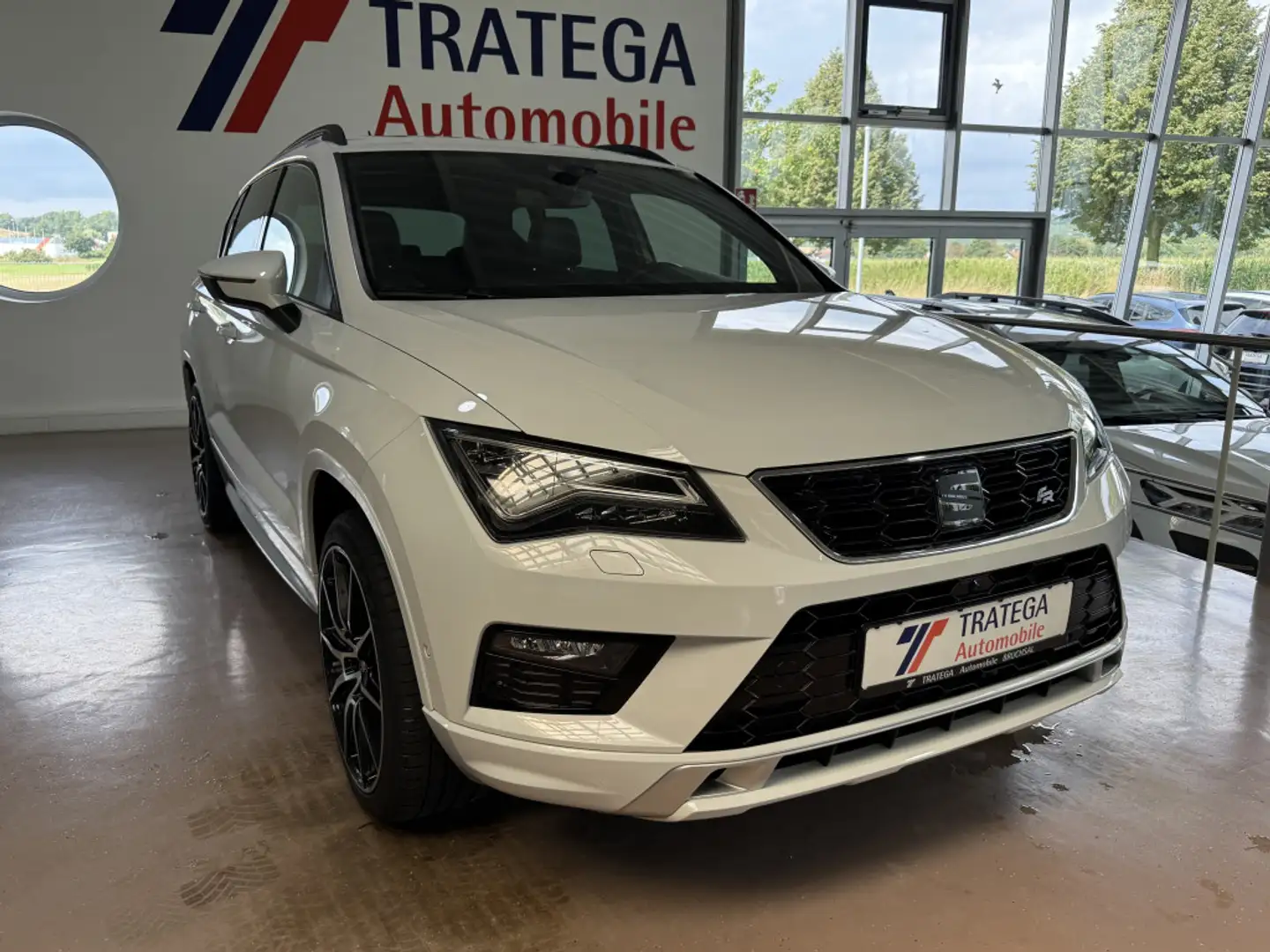 SEAT Ateca 2,0 TSI DSG FR 4Drive ACC TW Pano AHK 360° Blanc - 1