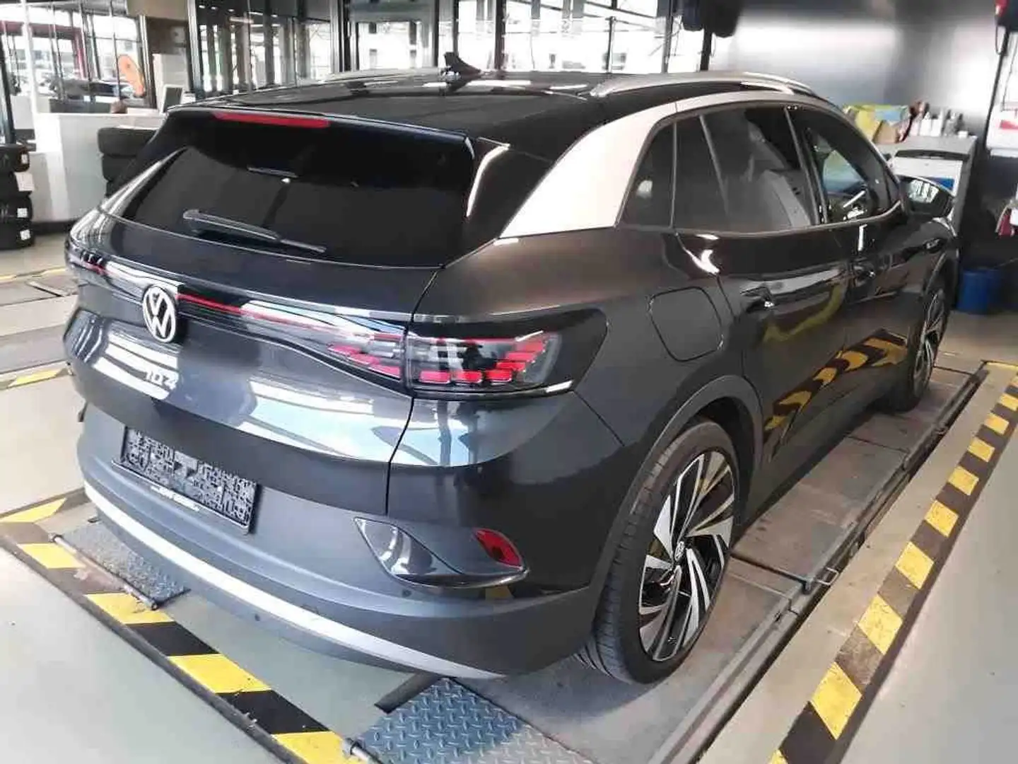 Volkswagen ID.4 Pro Max Matrix Pano AHK SHZ WP ACC Navi Grau - 2