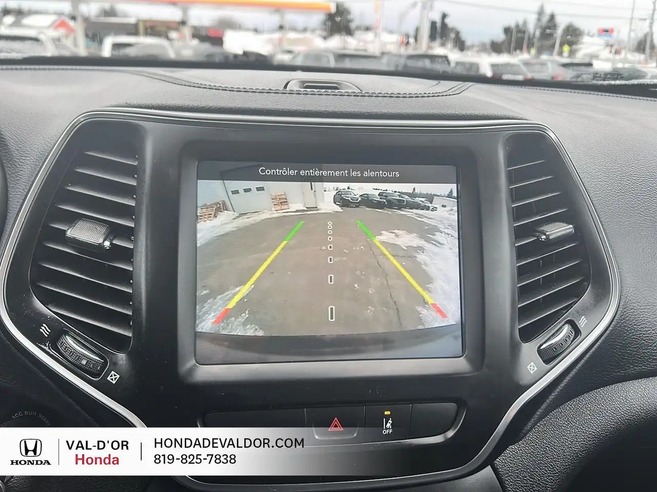 Jeep Cherokee снимка Jeep Cherokee