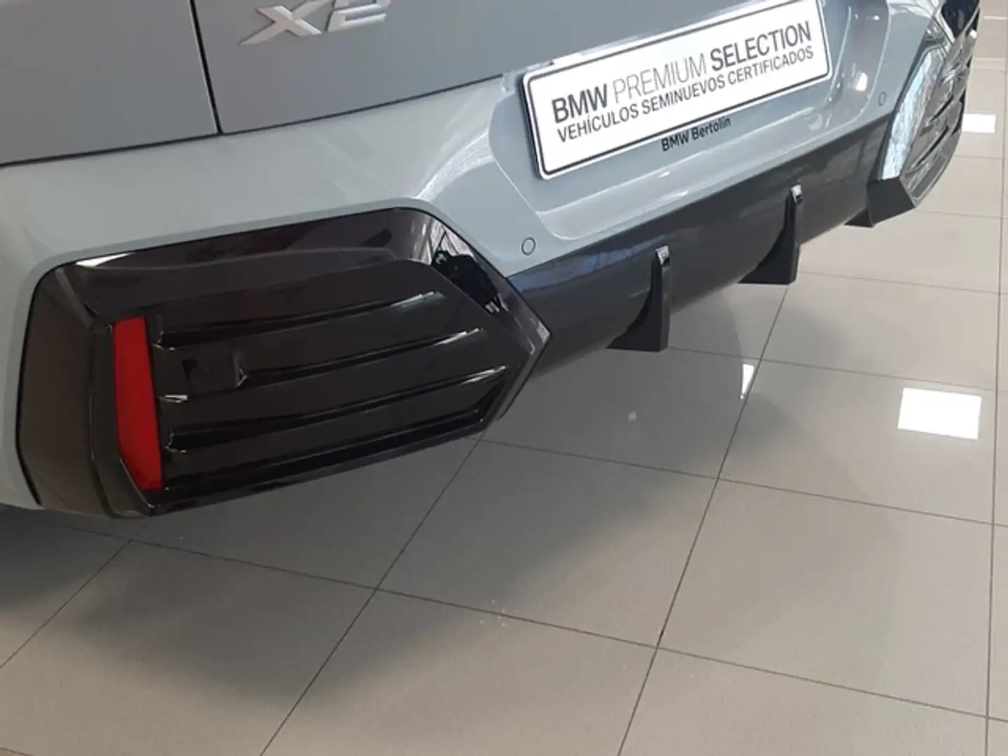 BMW X2 sDrive 20iA Gris - 2