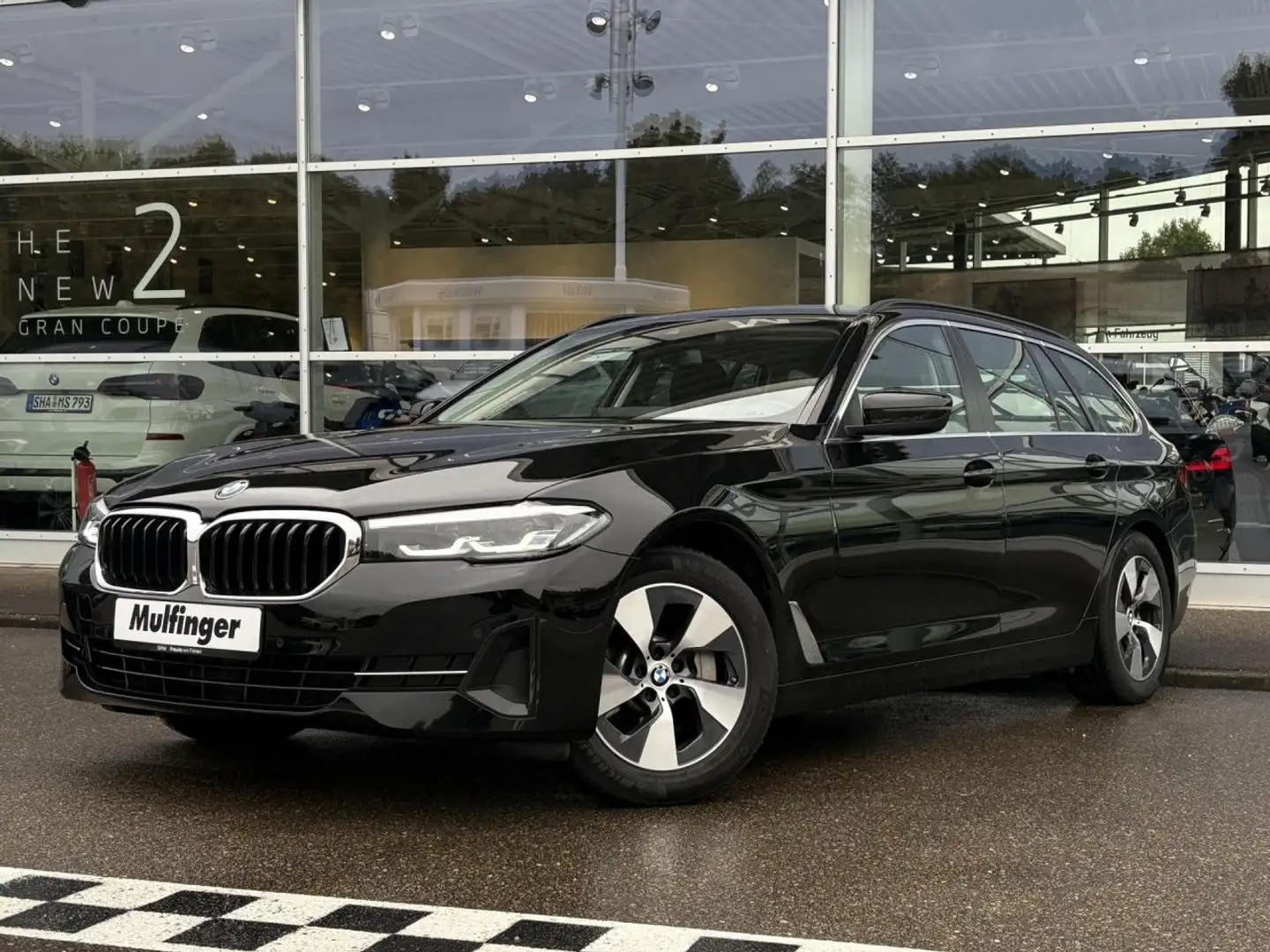 BMW 530 i xDrive Tour.LiveProf.Kamera Sitzh.DAB Alarm Schwarz - 2