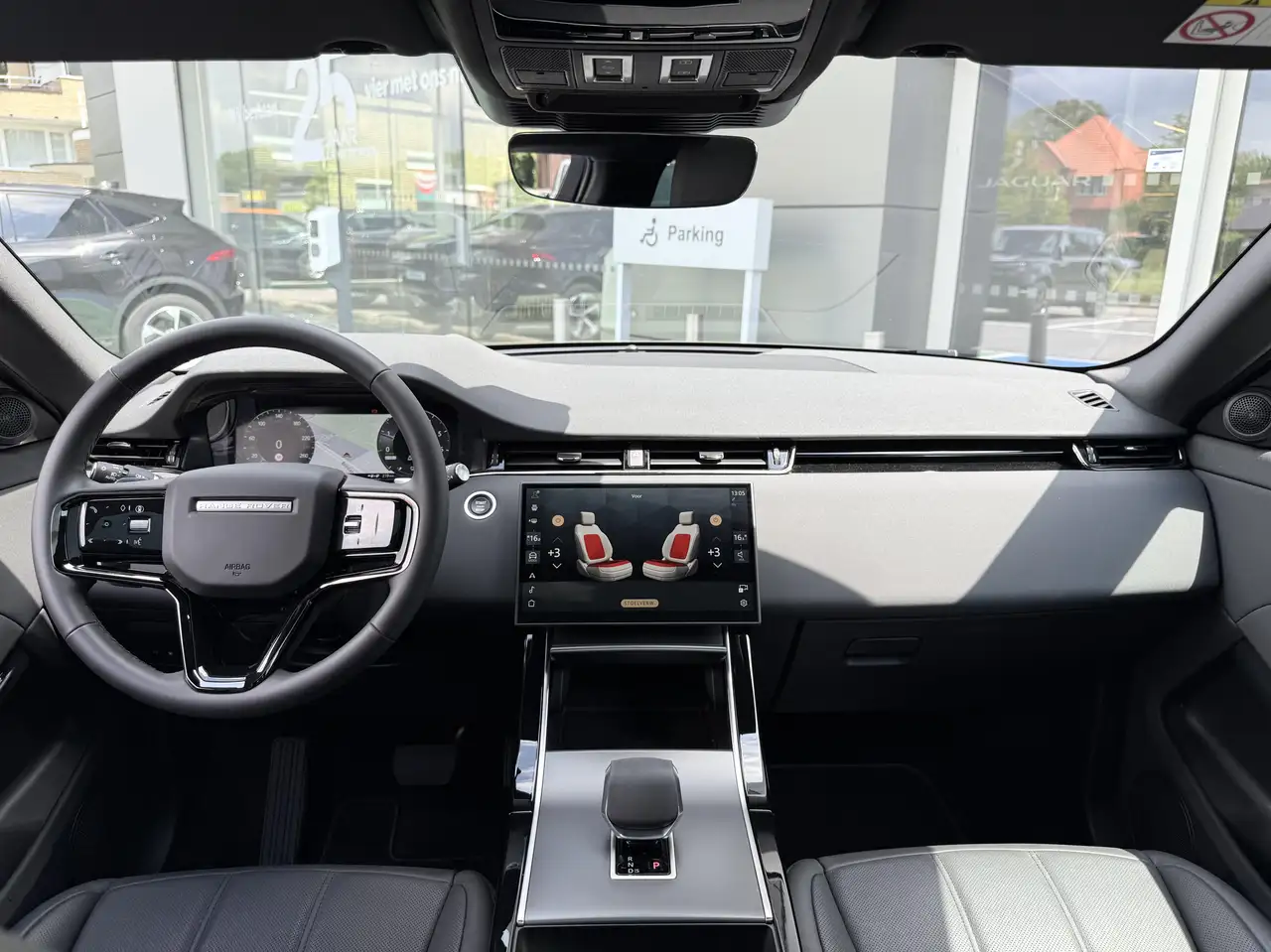 Land Rover Range Rover Evoque 2026 — фото 14