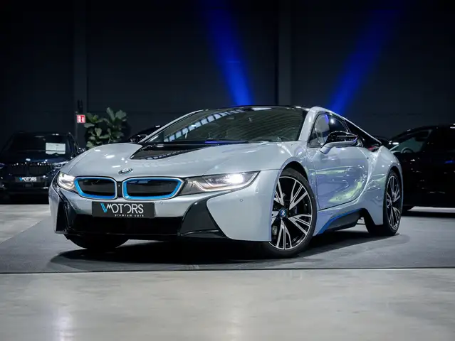 BMW i8 Pure Impulse - HUD - Harman/Kardon - camera
