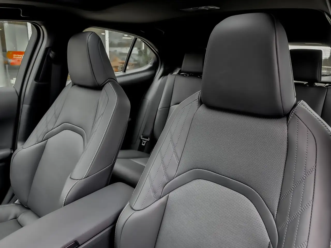 Lexus UX снимка Lexus UX