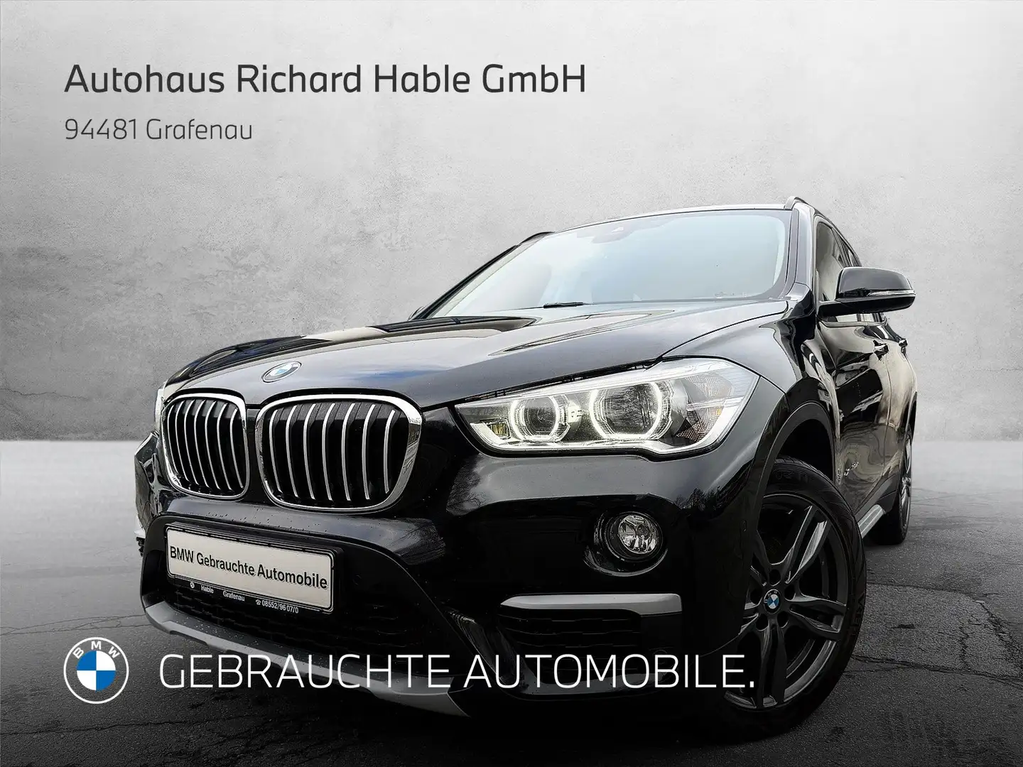 BMW X1 xDrive20d Zwart - 1