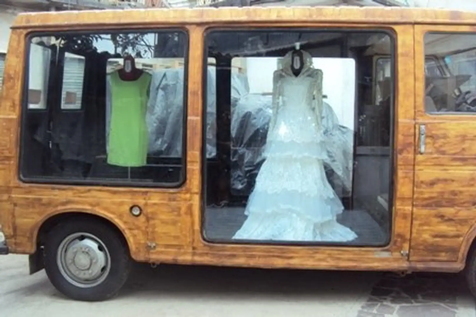 Fiat 242 negozio con 4 vetrine allestimento INTROZZI Beżowy - 2