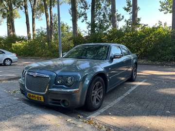 300C 3.5 V6
