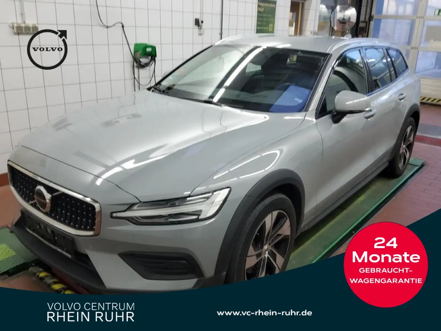 Volvo V60 Cross Country B4 AWD Plus+WINTERPAK+RFK+ Gris - 1
